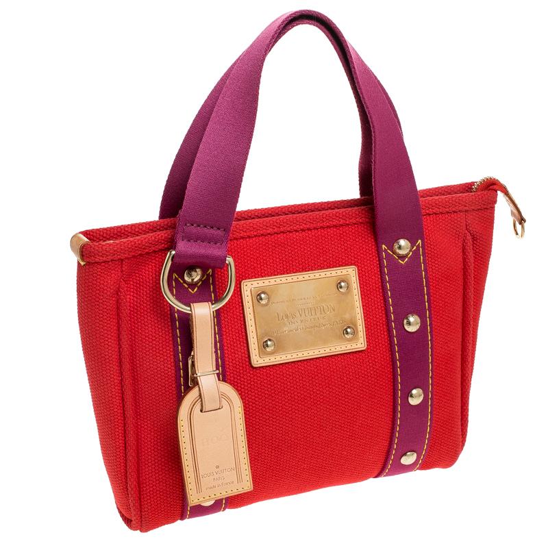 Louis Vuitton Antigua Cabas Red Canvas Shoulder Bag PM In Good Condition In Dubai, Al Qouz 2