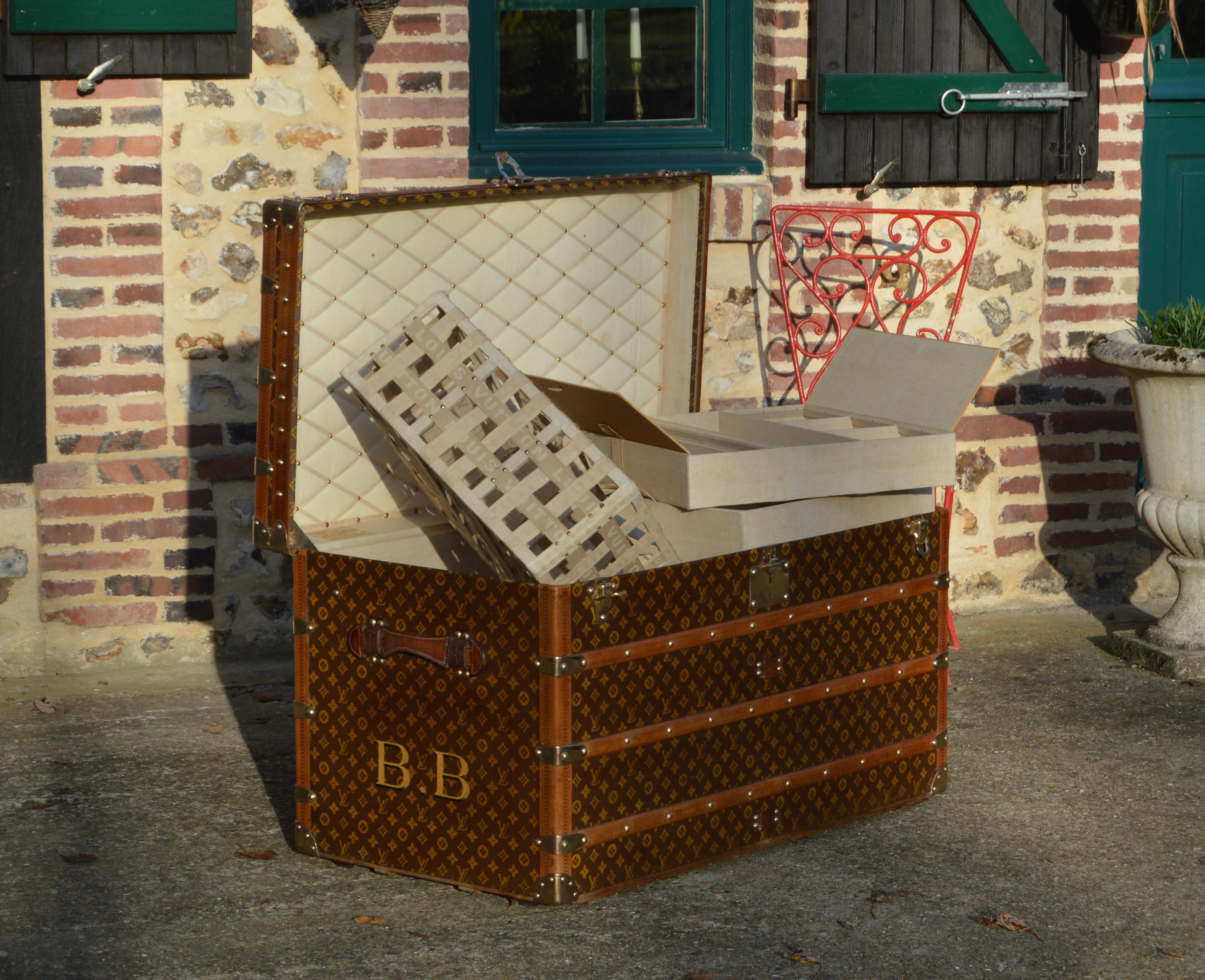 Louis Vuitton antique travel trunk c.1913 For Sale 4