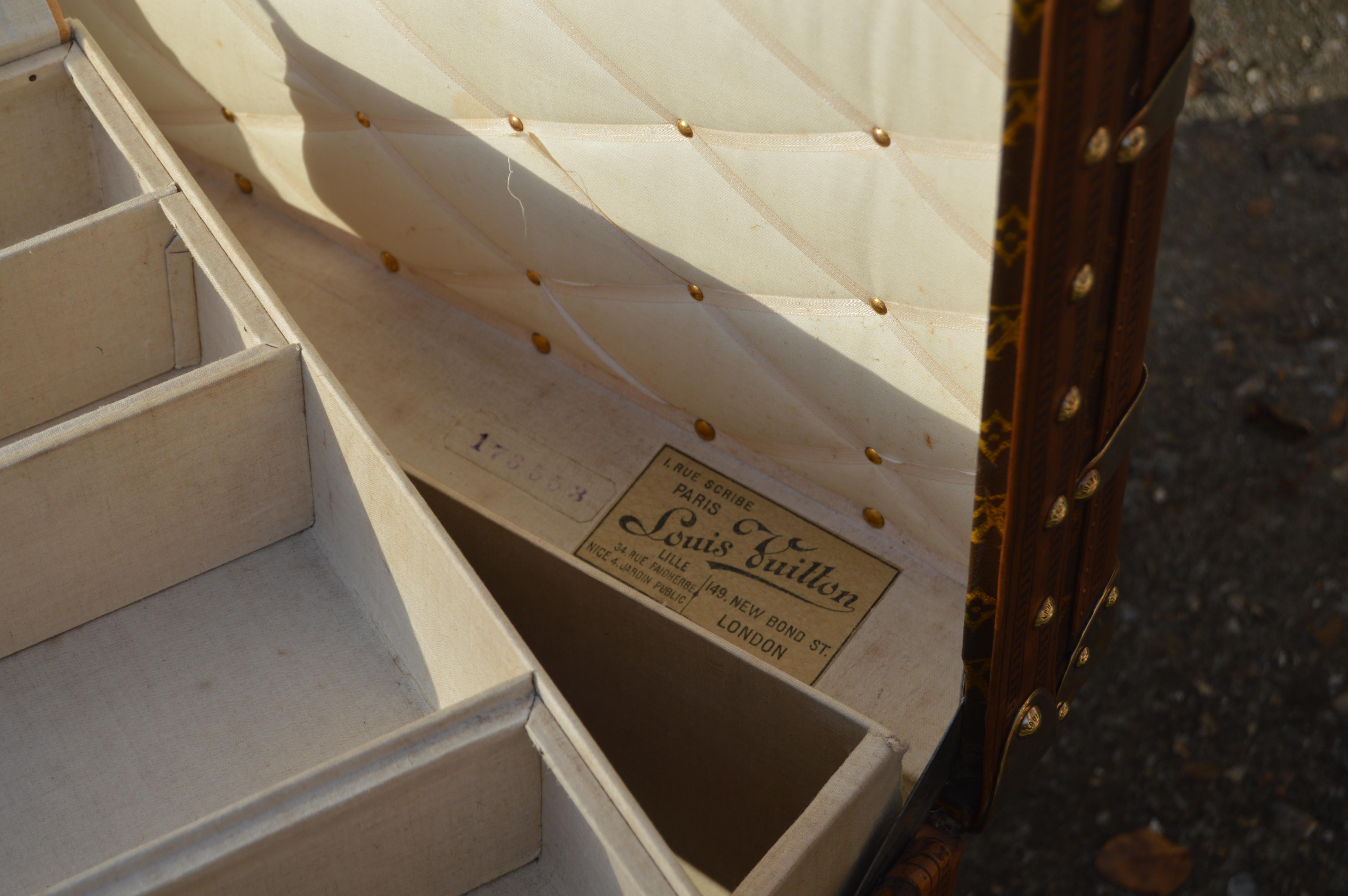 Louis Vuitton antique travel trunk c.1913 For Sale 5