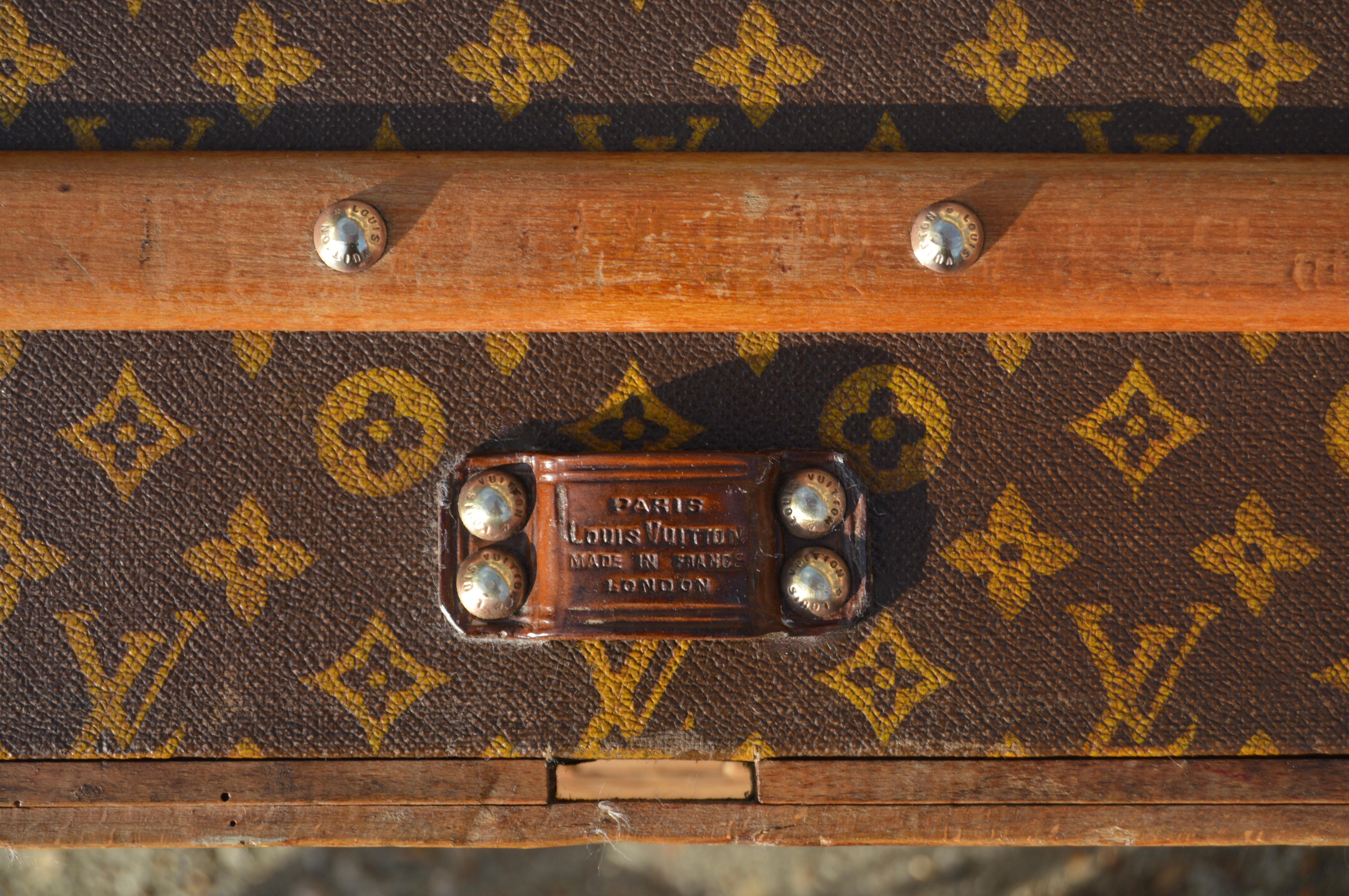 Louis Vuitton antique travel trunk c.1913 For Sale 1