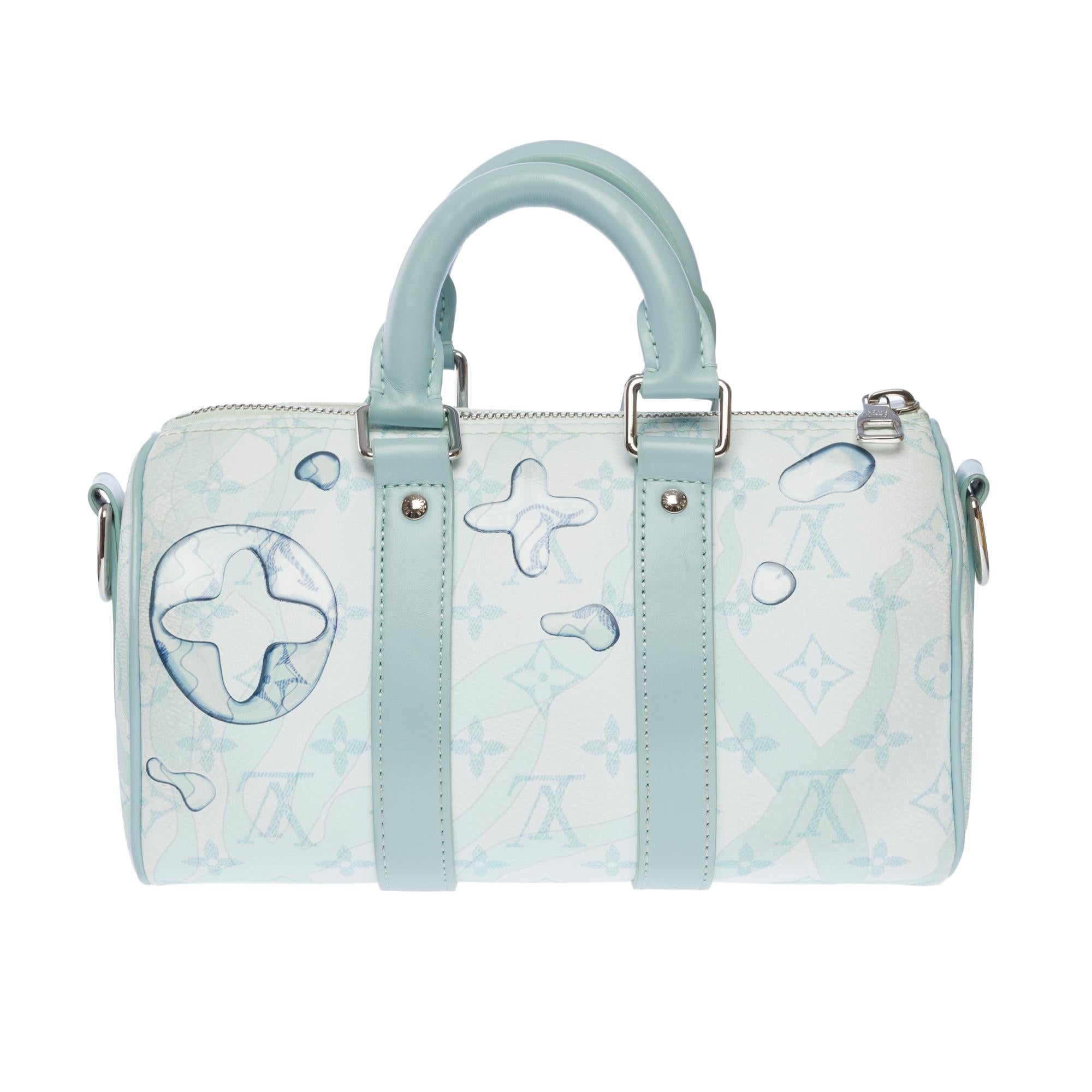 Louis Vuitton AquaGarden keepall 25 strap in crystal blue monogram canvas, SHW In Excellent Condition For Sale In Paris, IDF