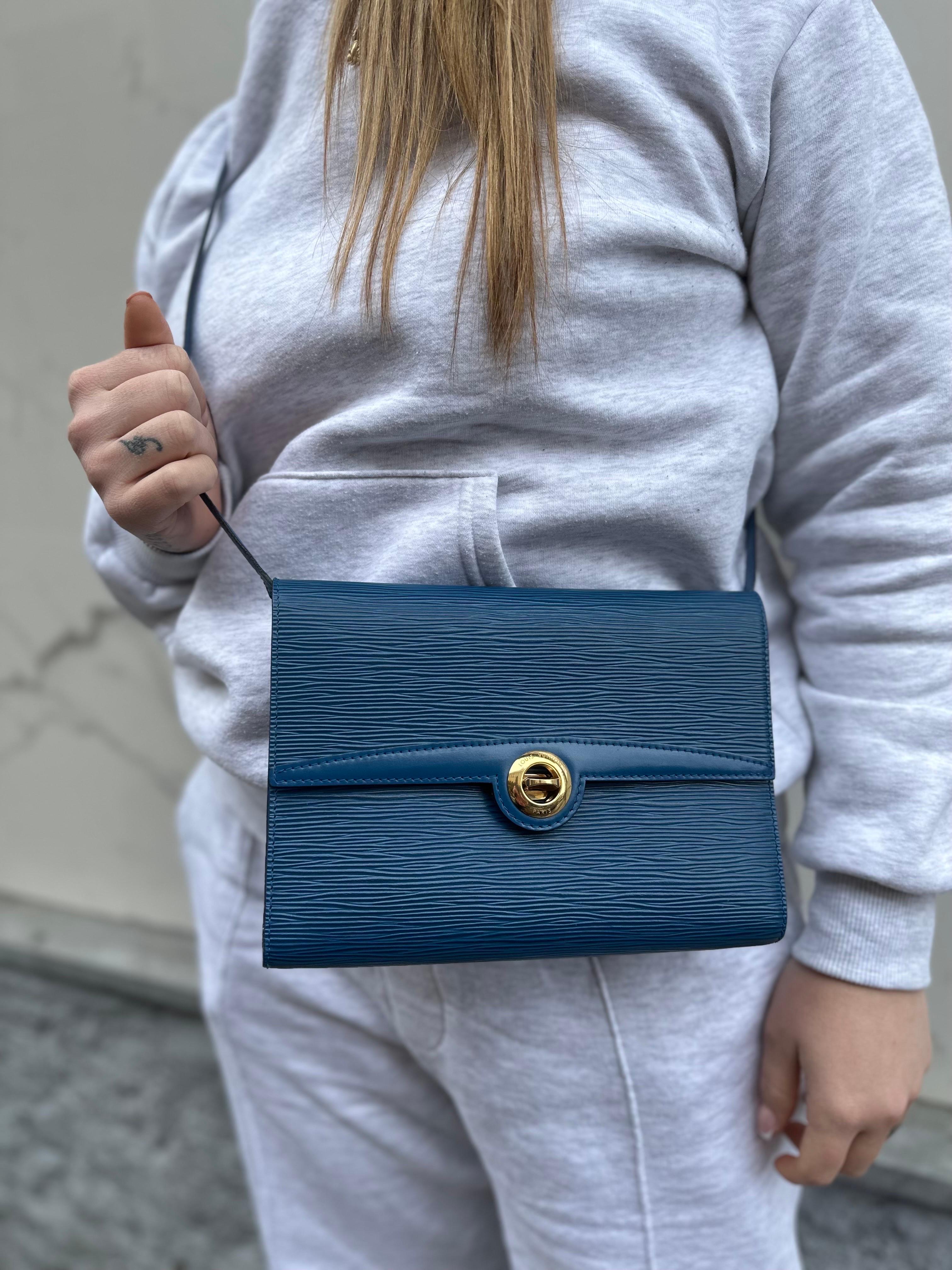 Louis Vuitton Arche PM Blue Epi Leather Shoulder Bag 9