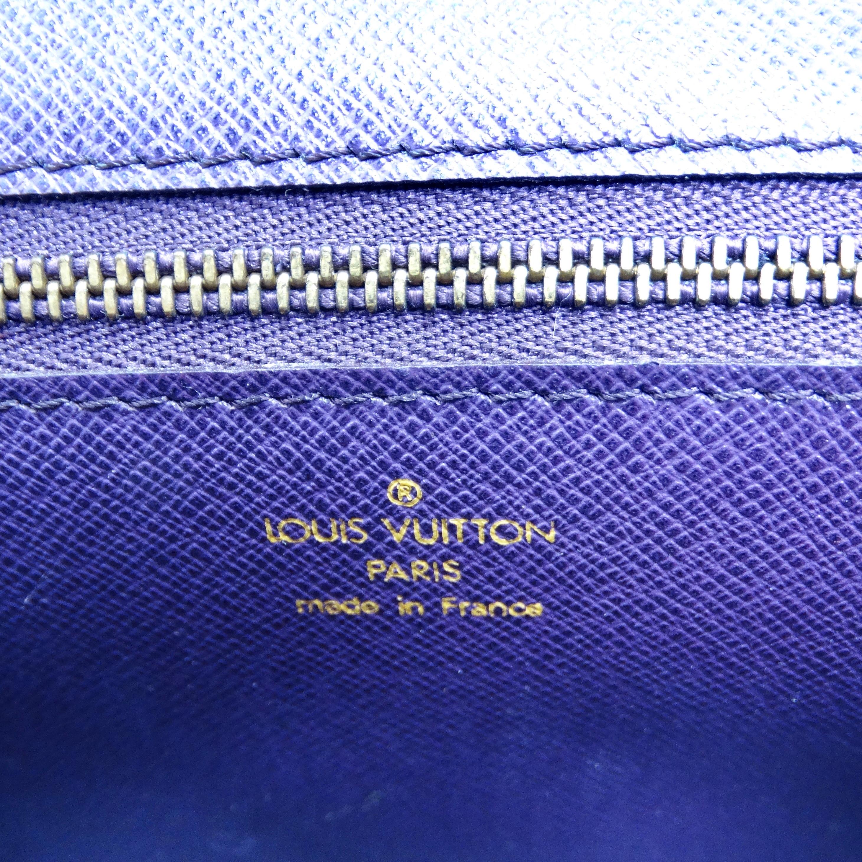 Louis Vuitton Arche Pochette Epi Leather Shoulder Bag 6