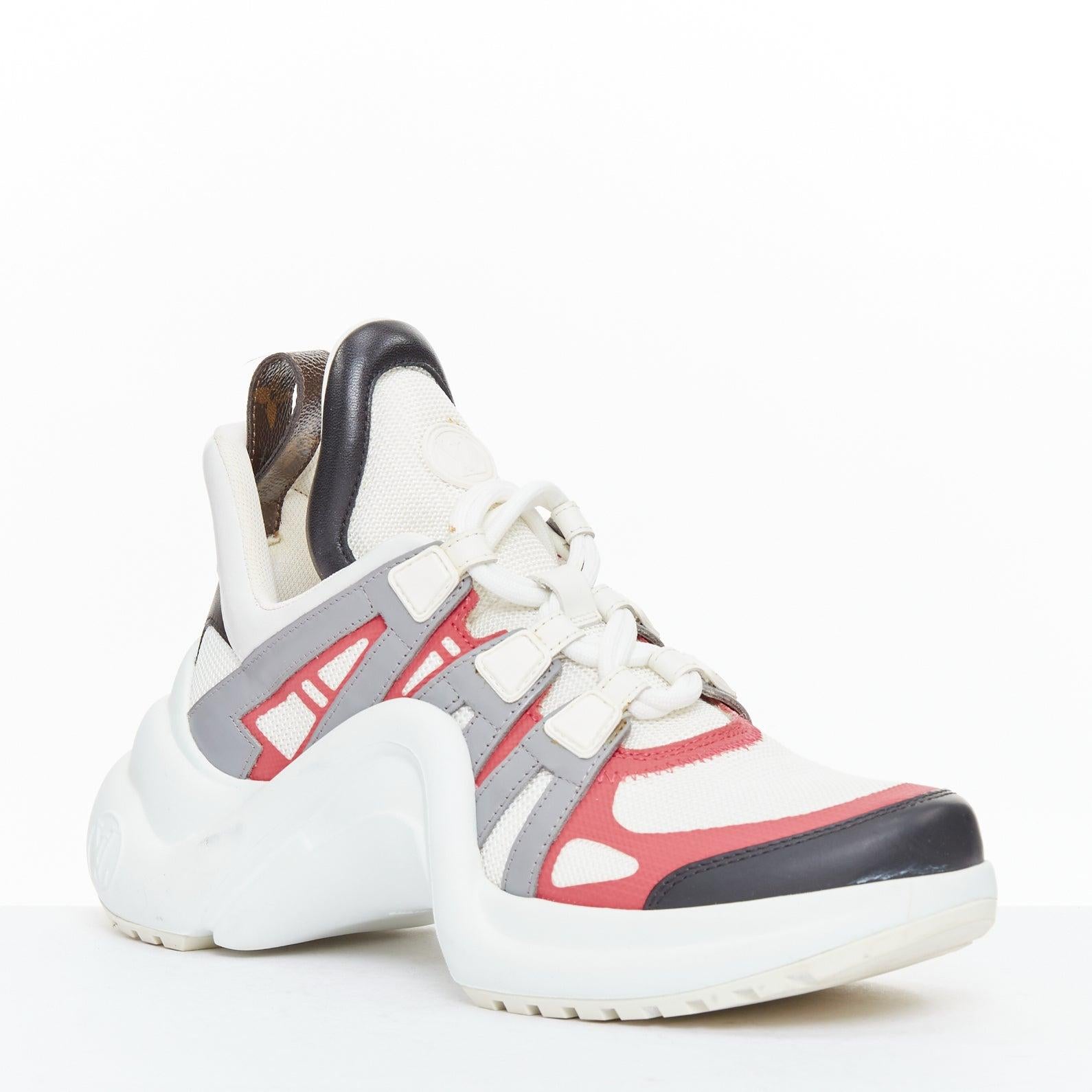 LOUIS VUITTON Archlight pink white leather mesh architectural sneakers EU37
Reference: NKLL/A00484
Brand: Louis Vuitton
Designer: Nicolas Ghesquiere
Model: Archlight
Material: Leather, Mesh
Color: White, Pink
Pattern: Solid
Closure: Lace Up
Lining: