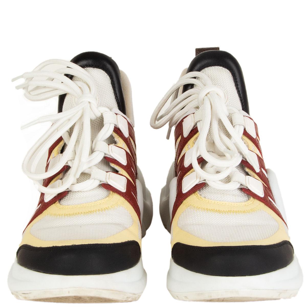 100% authentic  Louis Vuitton Archlight senakers in white mesh and technical fabric with black, pertol and white leather trimming. This sneaker is characterized by its oversized tongue and turbo outsole, which discreetly adds extra height. Monogram
