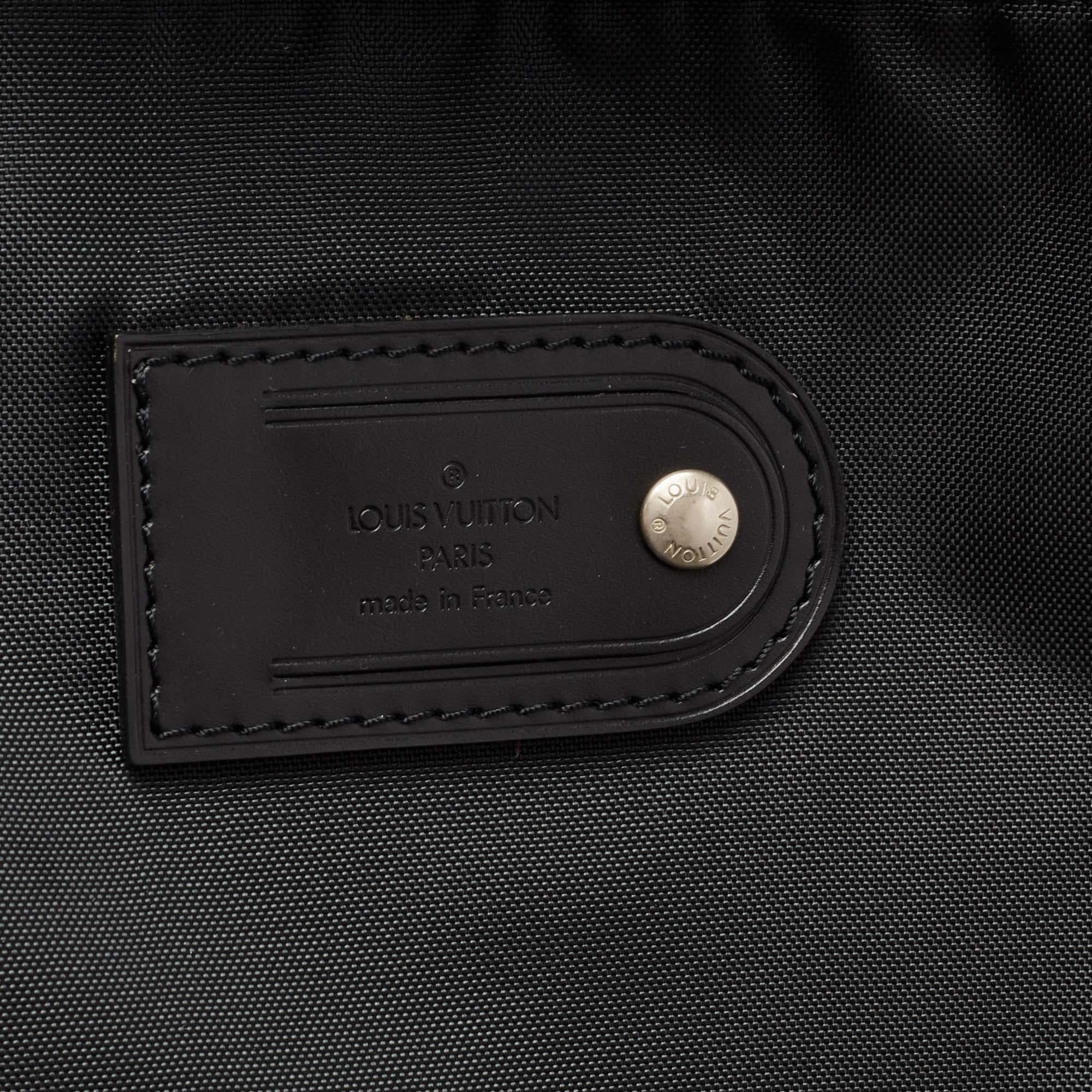 Louis Vuitton - Bagage d'affaires Pegase 45 en cuir Ardoise Taiga en vente 8