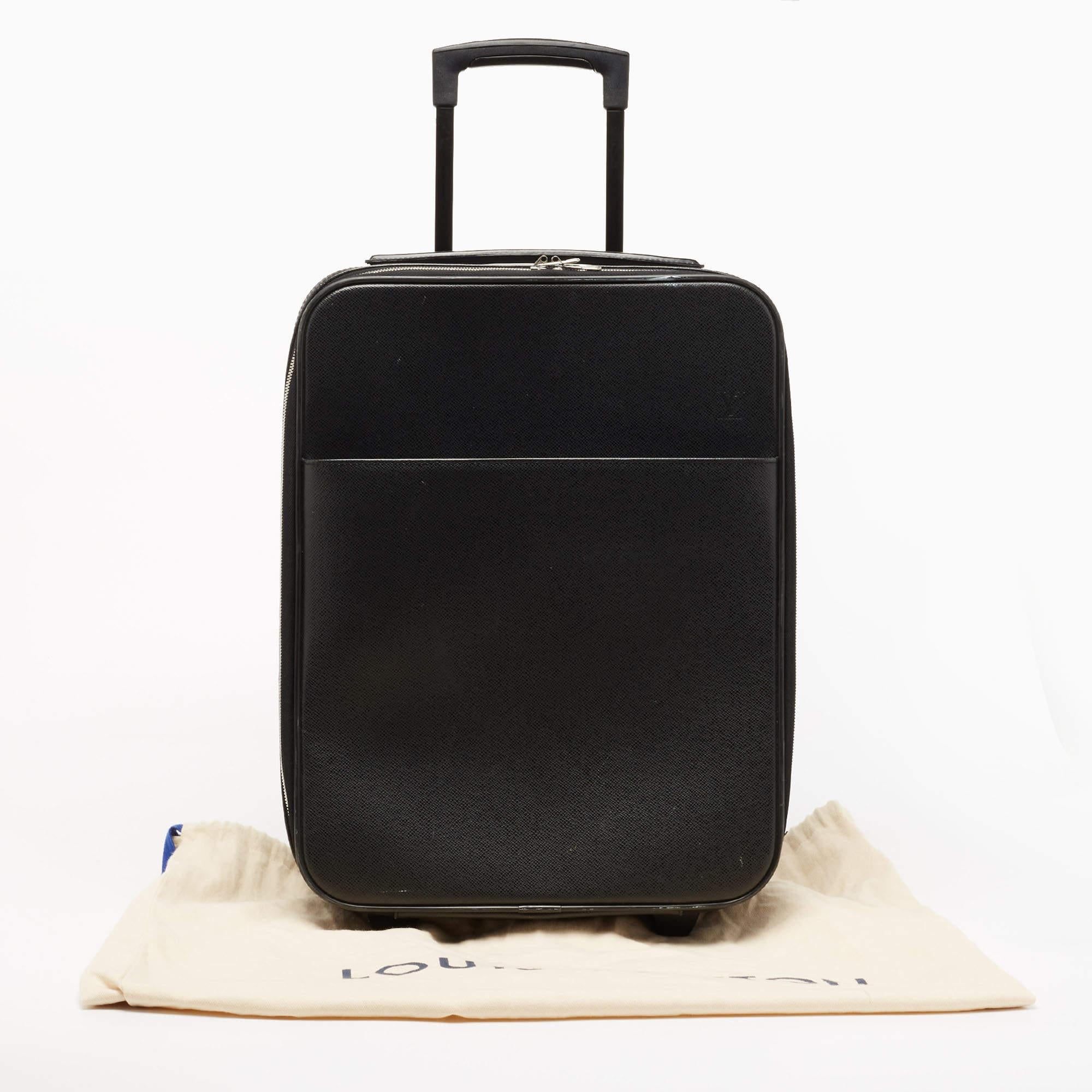 Louis Vuitton Ardoise Taiga Leather Pegase 45 Business Luggage For Sale 1
