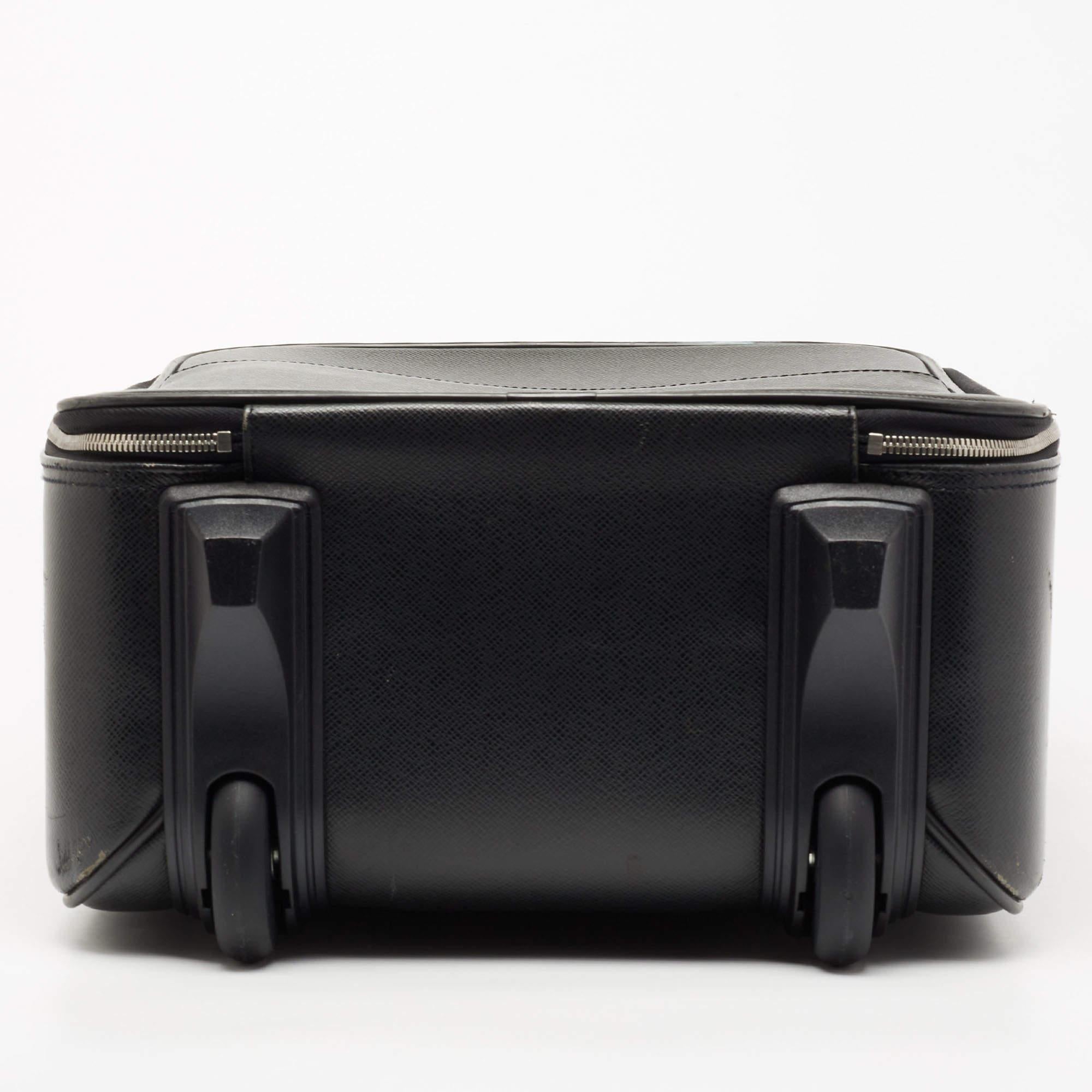 Louis Vuitton Ardoise Taiga Leather Pegase 45 Business Luggage 2