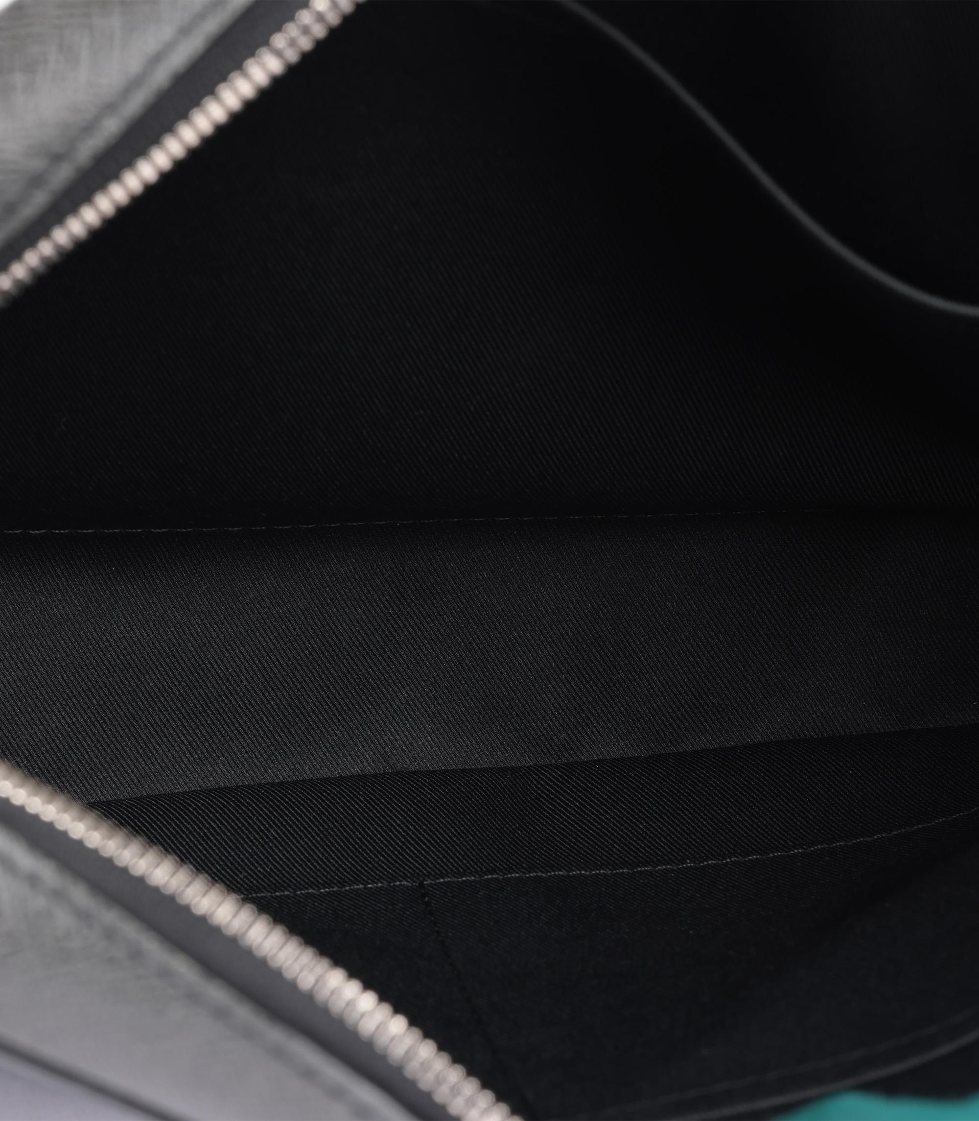 Louis Vuitton Ardoise Taiga Leather Stripe Anton Messenger For Sale 9
