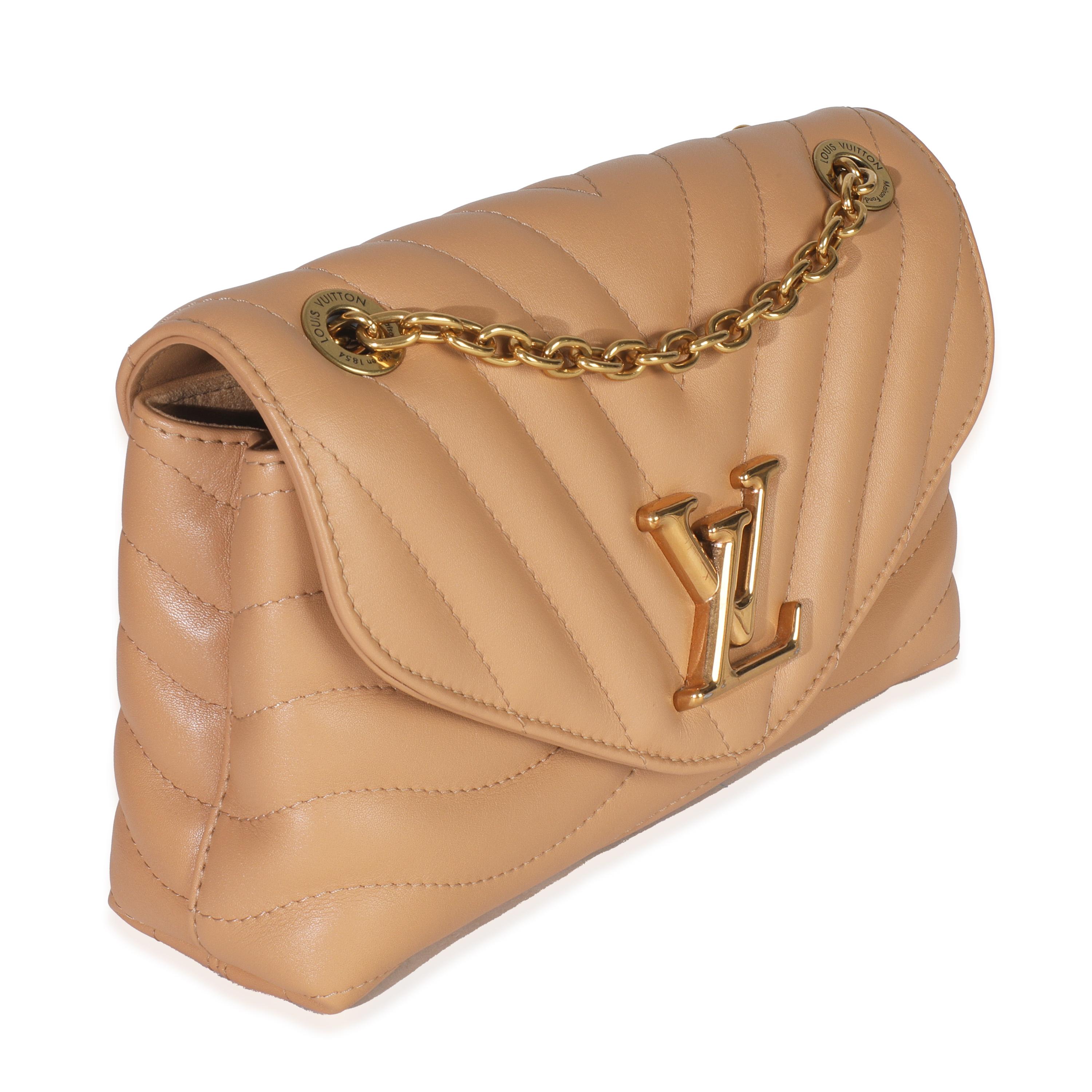 Louis Vuitton Arizona Calfskin New Wave MM In condizioni ottime in vendita a New York, NY