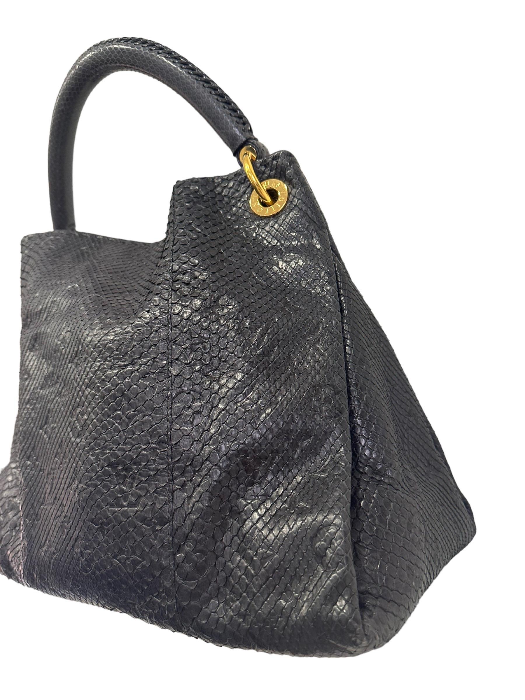 Louis Vuitton Artsy GM Blu Leather Top Handle Bag 1
