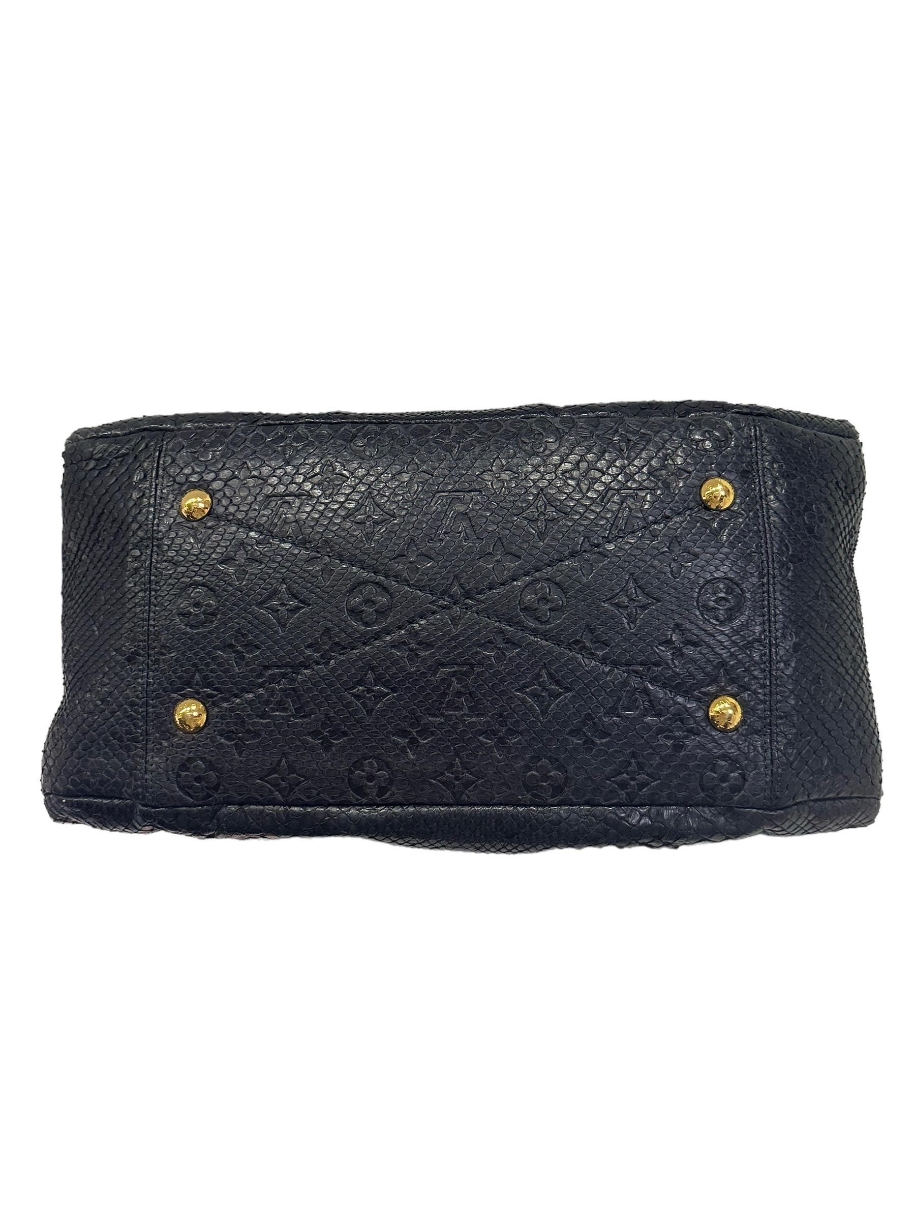 Louis Vuitton Artsy GM Blu Leather Top Handle Bag 3