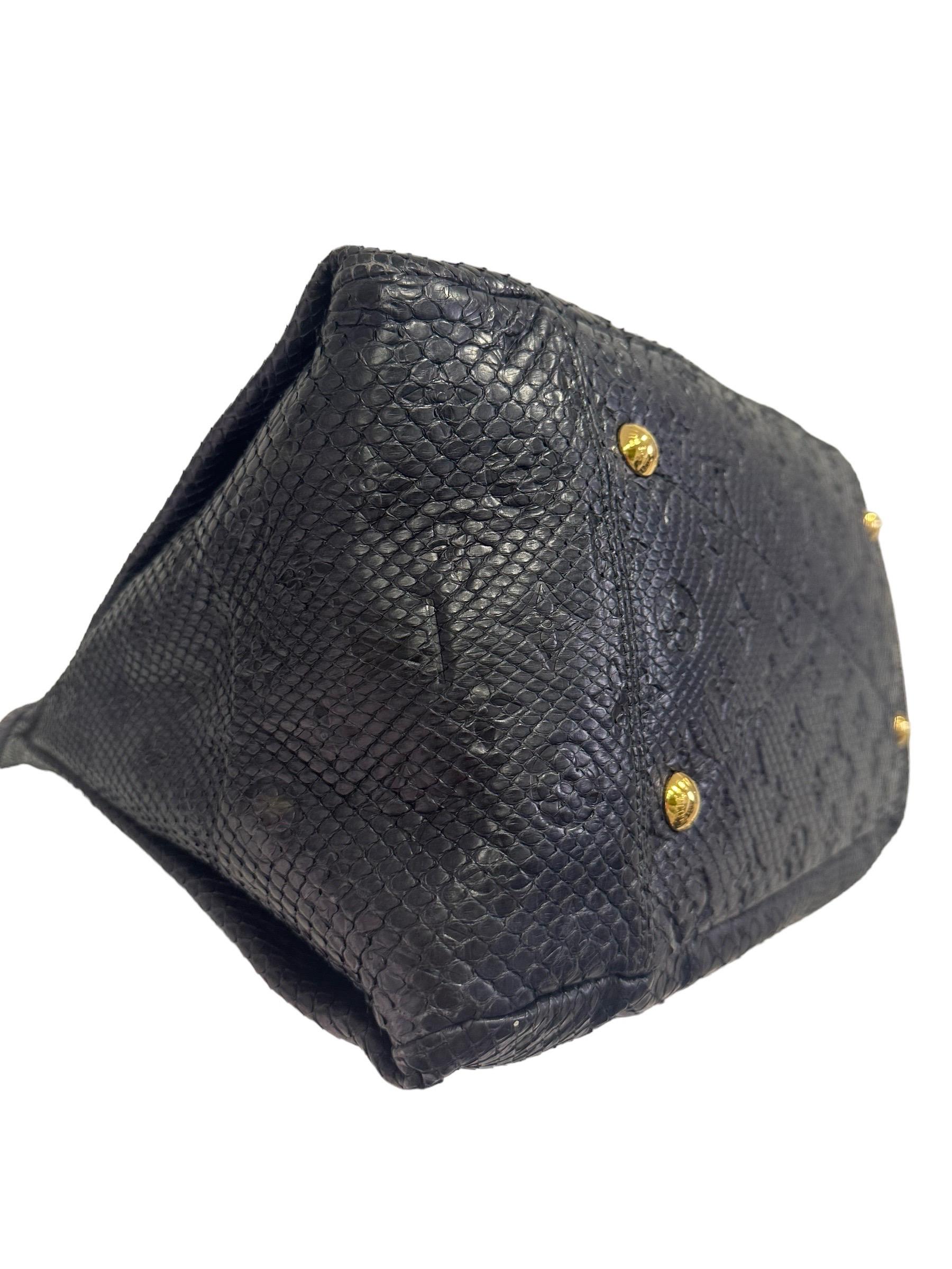 Louis Vuitton Artsy GM Blu Leather Top Handle Bag 4