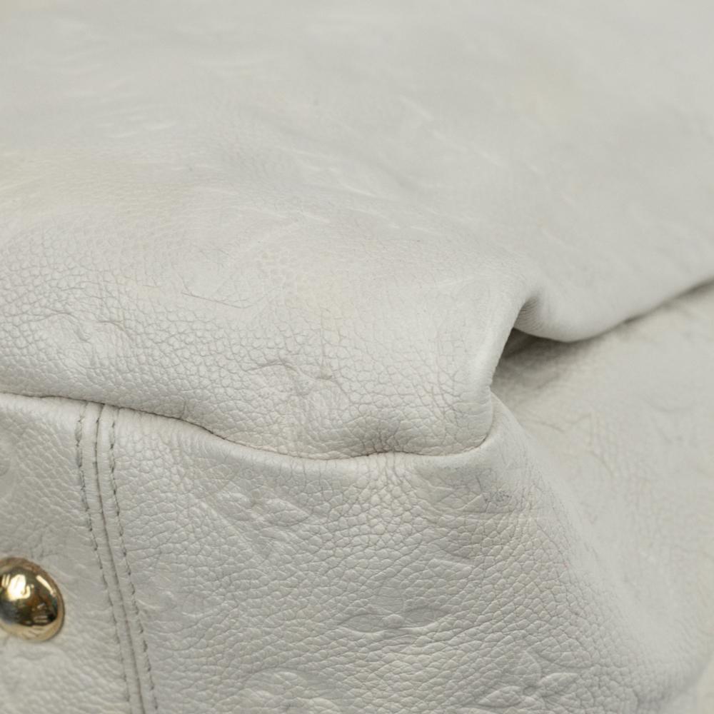 LOUIS VUITTON, Artsy in white leather 6