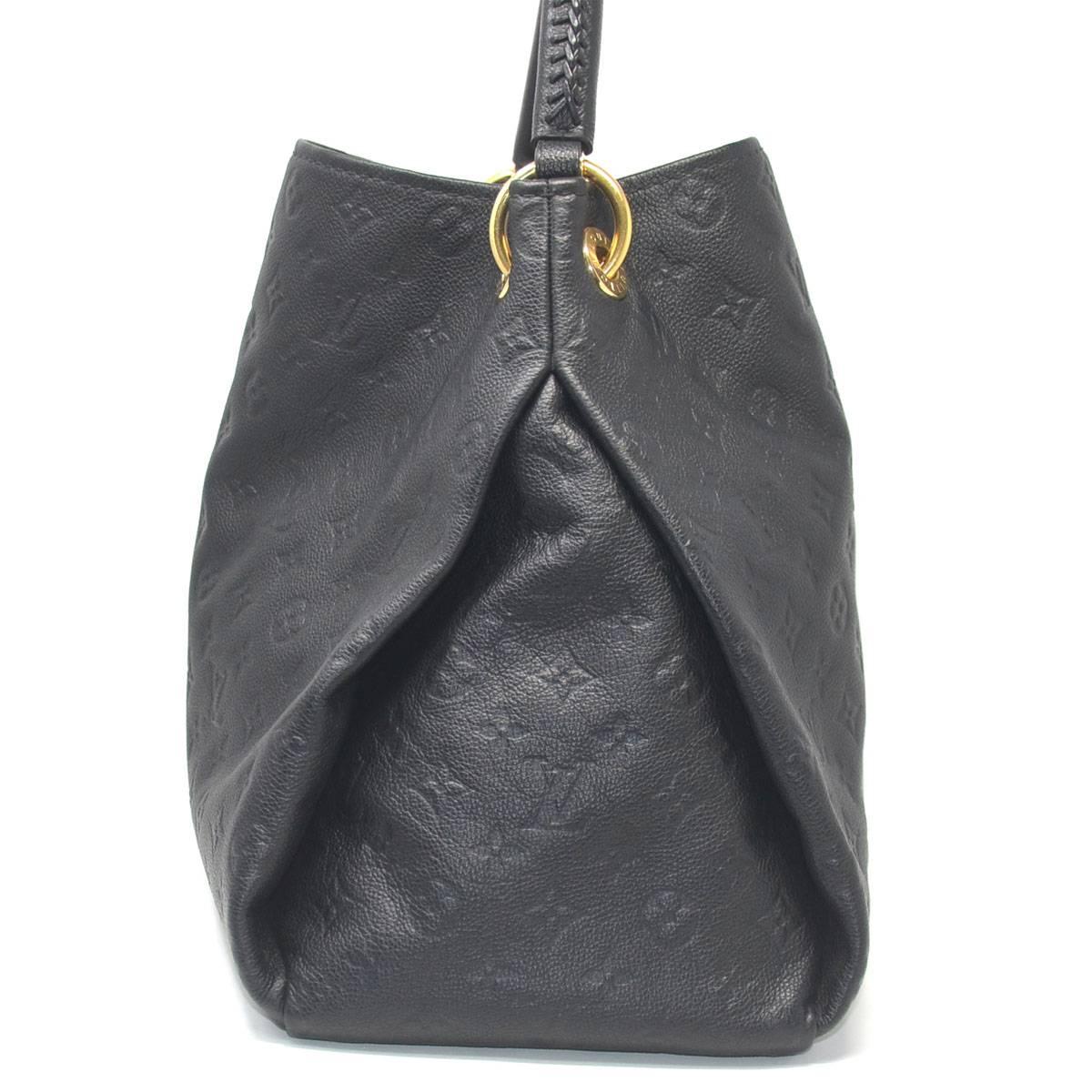 Women's or Men's Louis Vuitton Artsy MM Black Empreinte Monogram Shoulder Bag
