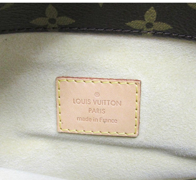 Artsy cloth handbag Louis Vuitton Brown in Cloth - 32609851