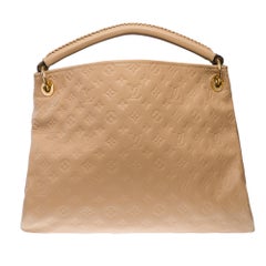 Louis Vuitton Artsy MM Hobo-Tasche aus geprägtem Kalbsleder mit Monogramm in Beige, GHW