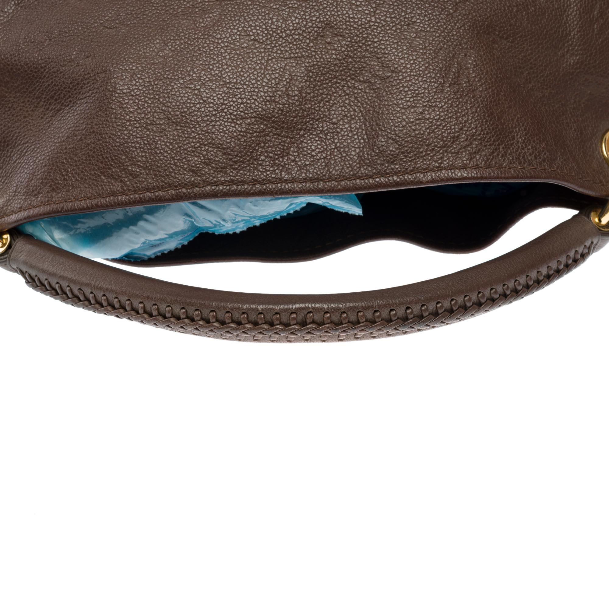 Louis Vuitton Artsy MM Hobo bag in brown monogram embossed calfskin leather, GHW 4