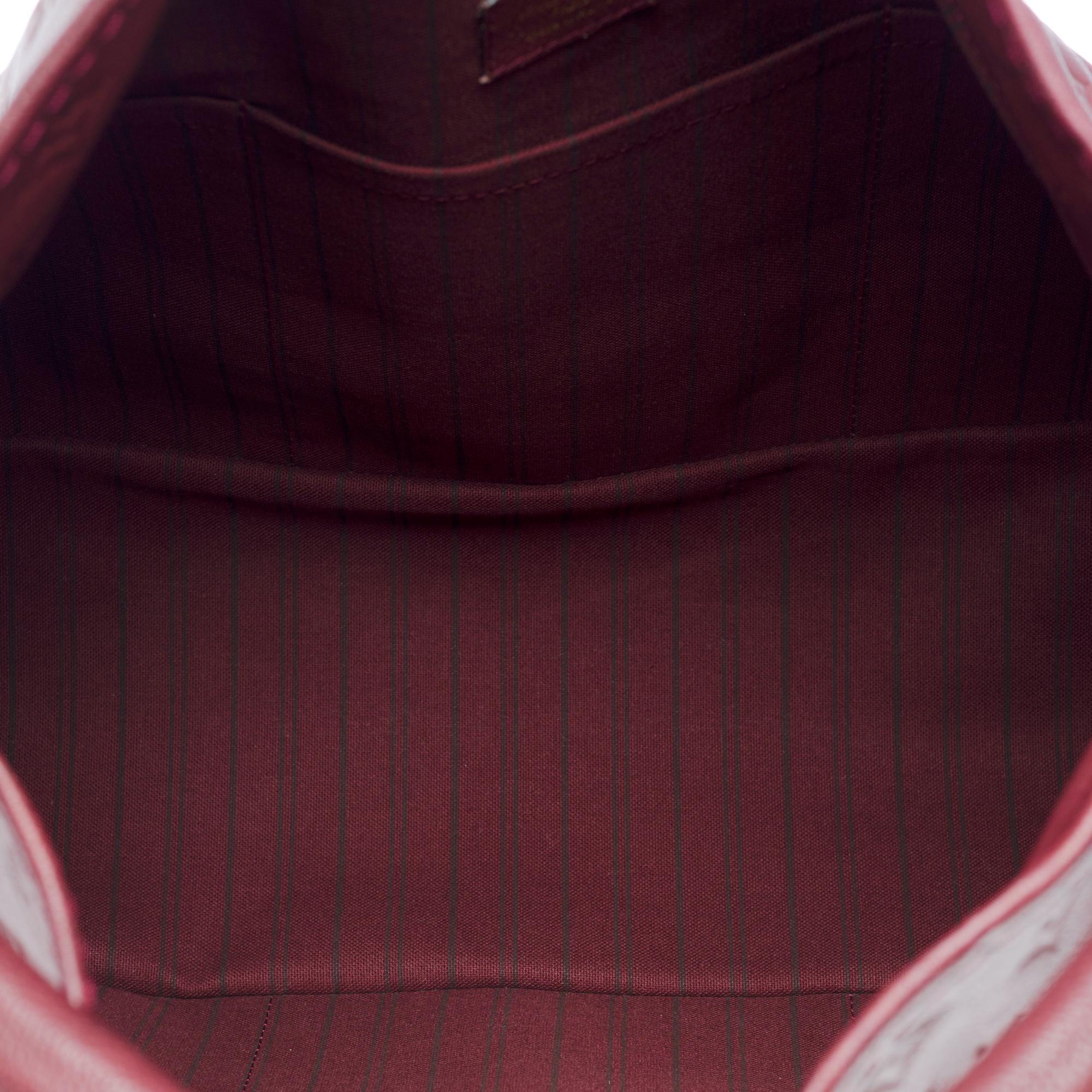 Louis Vuitton Artsy MM Hobo bag in Burgundy Monogram calfskin leather, GHW For Sale 3