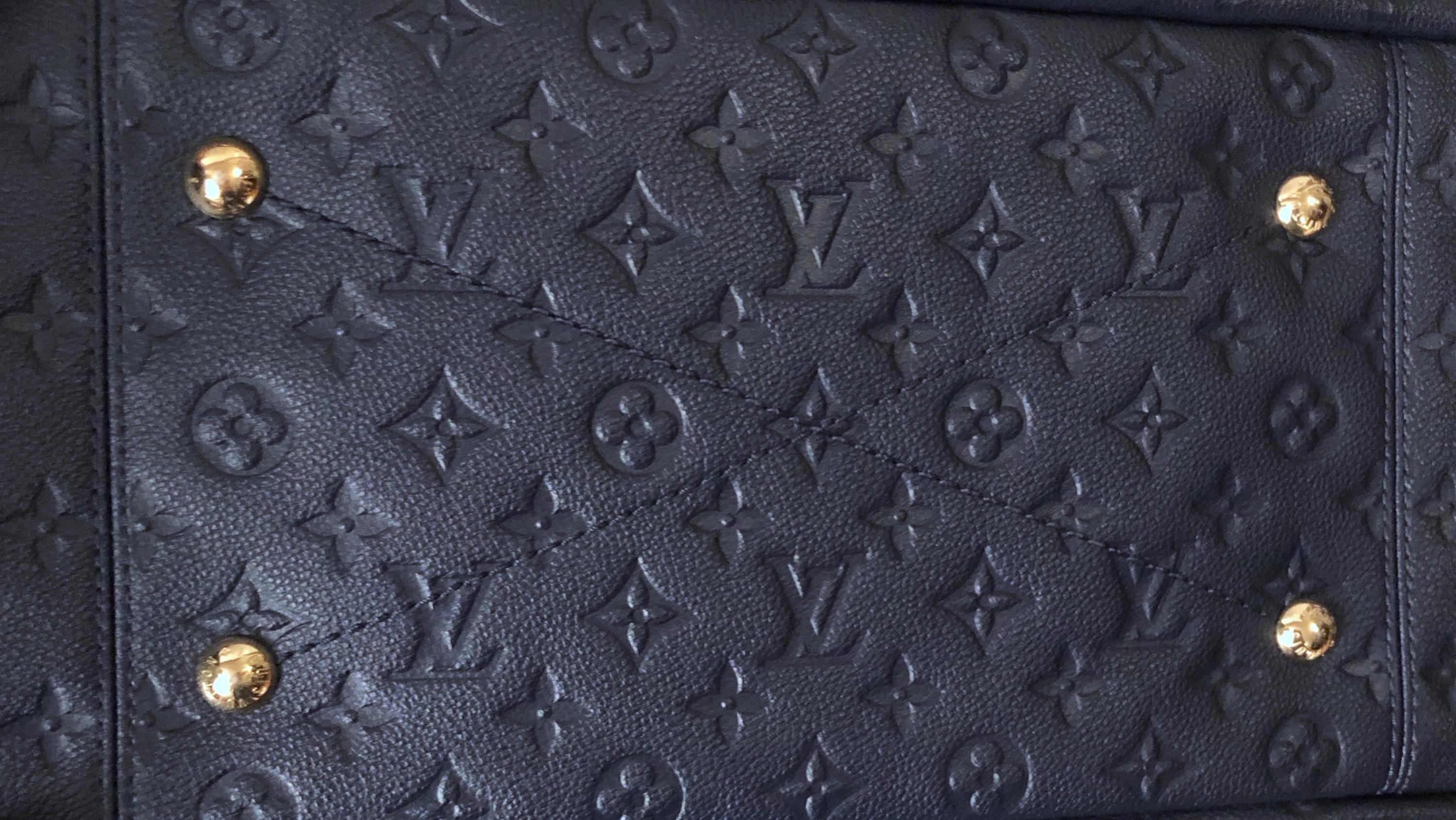 navy blue louis vuitton bag