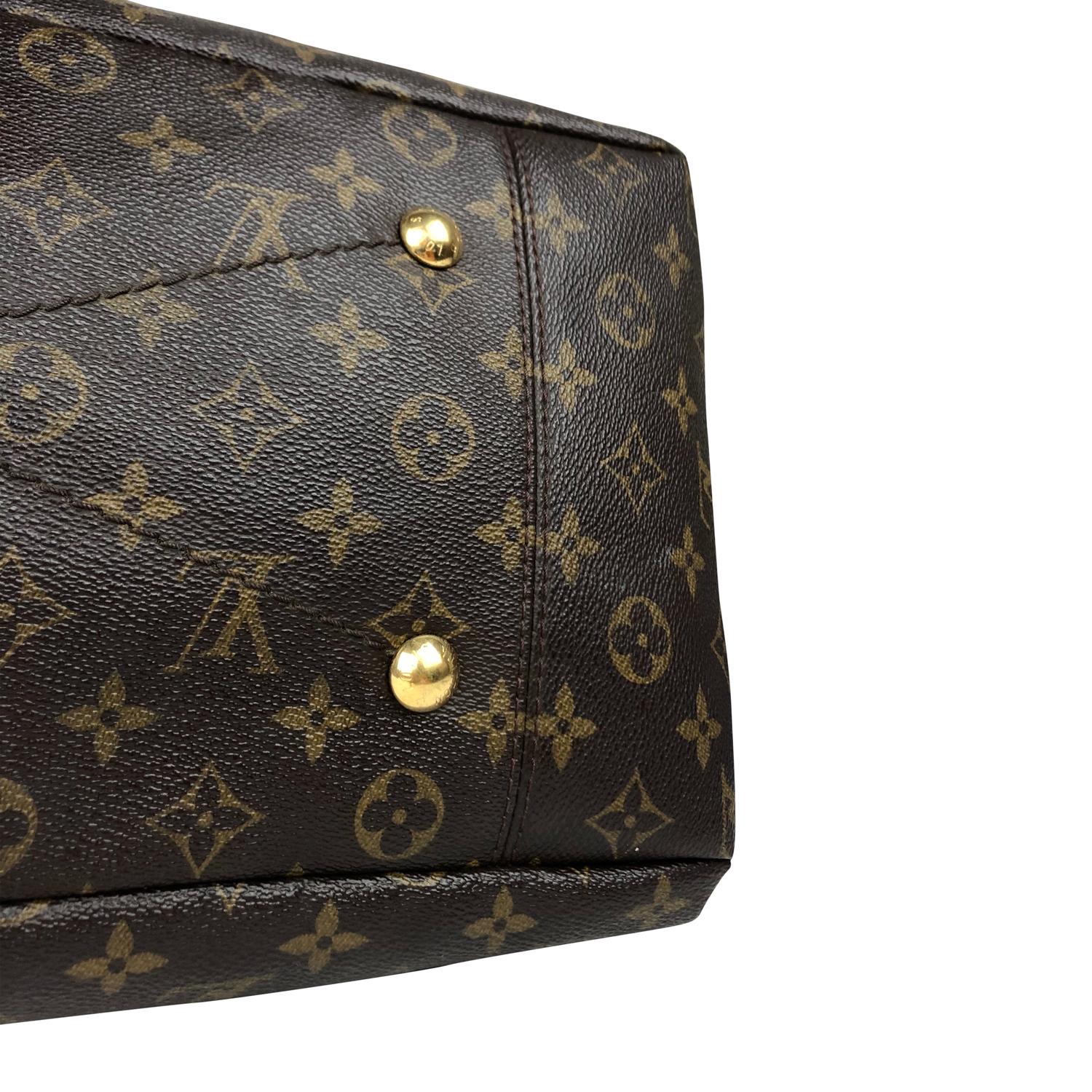 Louis Vuitton Artsy MM Monogram Shoulder Bag 1