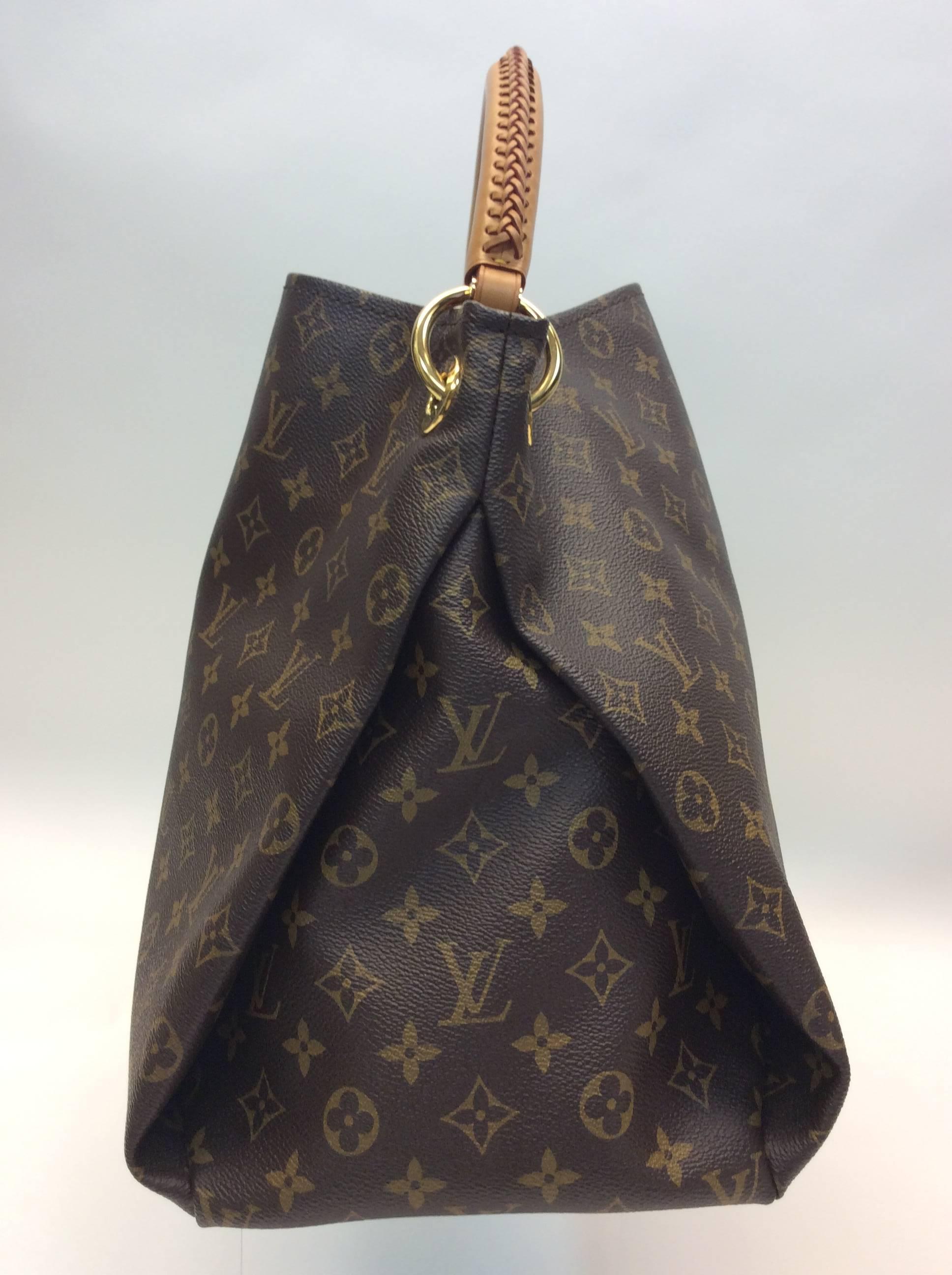 Louis Vuitton Artsy MM Tote In Excellent Condition For Sale In Narberth, PA