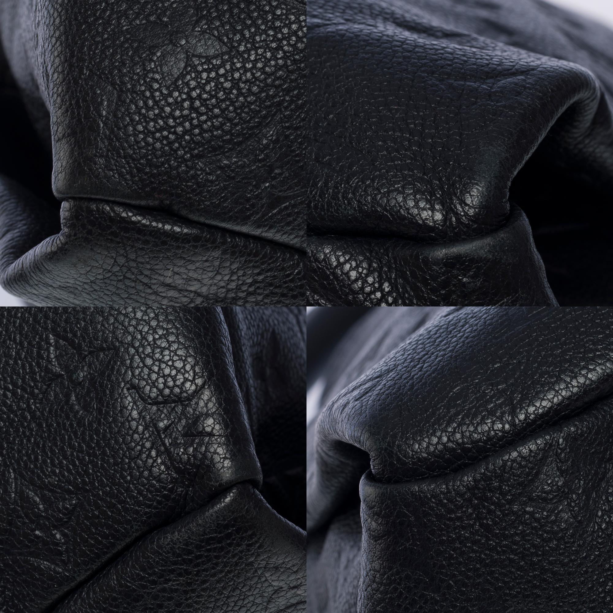 Louis Vuitton Artsy MM Hobo-Tasche aus dunkelblauem Kalbsleder mit Monogramm, GHW 7