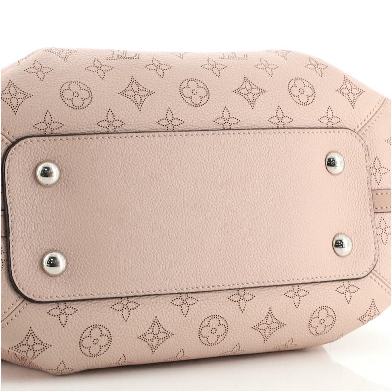 Women's or Men's Louis Vuitton Asteria Handbag Mahina Leather