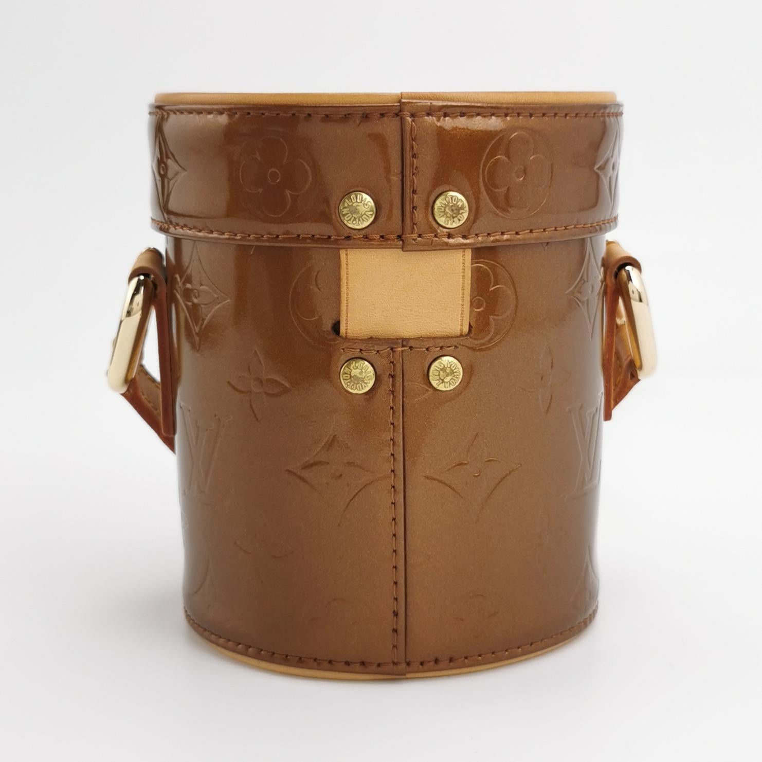 Louis Vuitton Astor Patent Leather Burnt Orange Brown Bucket Crossbody Bag 2
