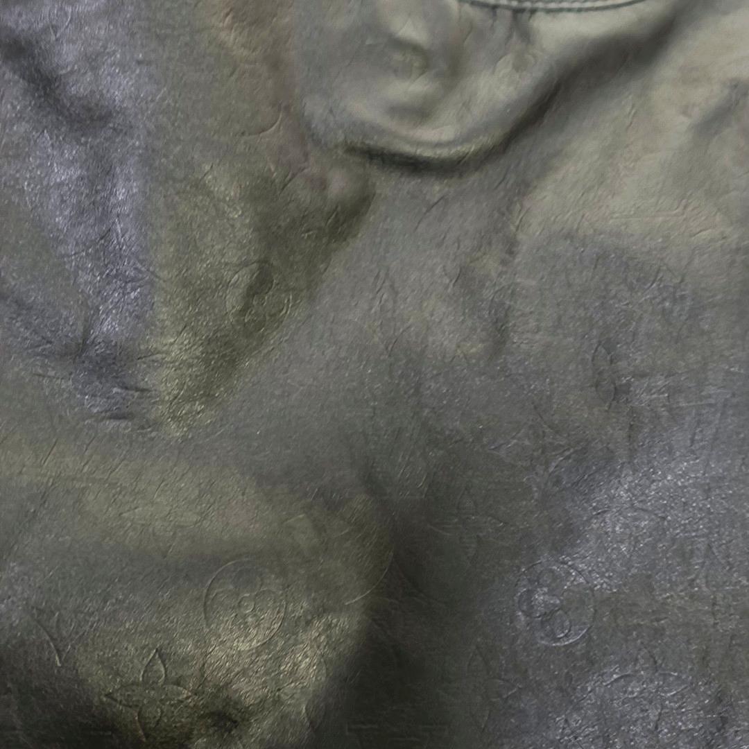 Louis Vuitton Atlantis Large Black Monogram Leather Bucket Bag with Pouch For Sale 6