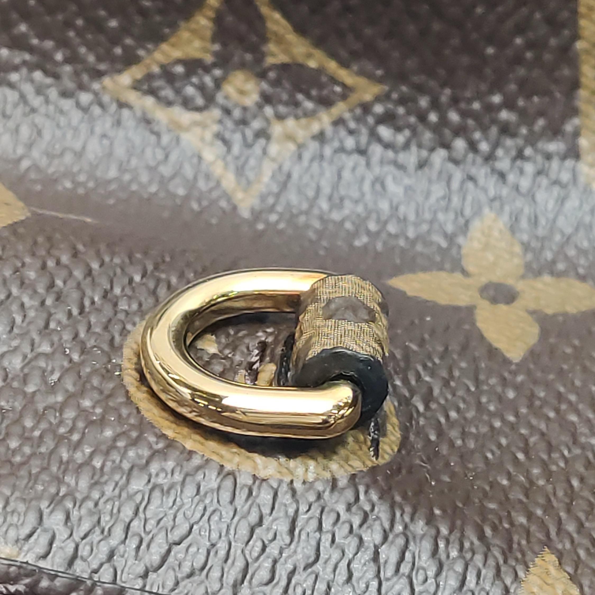 Louis Vuitton Atlantis Large Brown Monogram Canvas Bucket Bag with Strap en vente 8