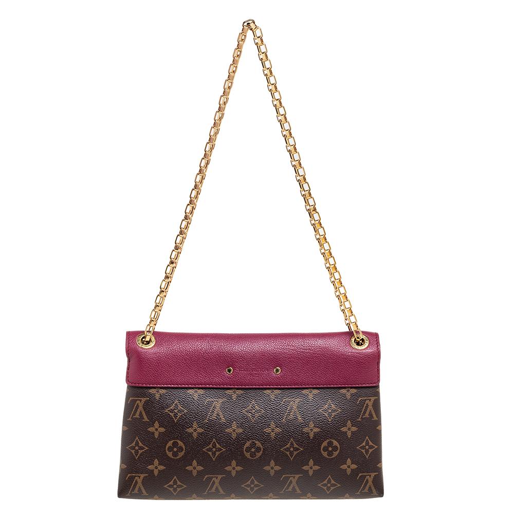 Now here's a bag that is both stylish and functional! The House of Louis Vuitton brings us this gorgeous Pallas bag that will make you look glamorous! It is made from Aurore Monogram canvas, highlighted with a lock embellishment on the front. It is