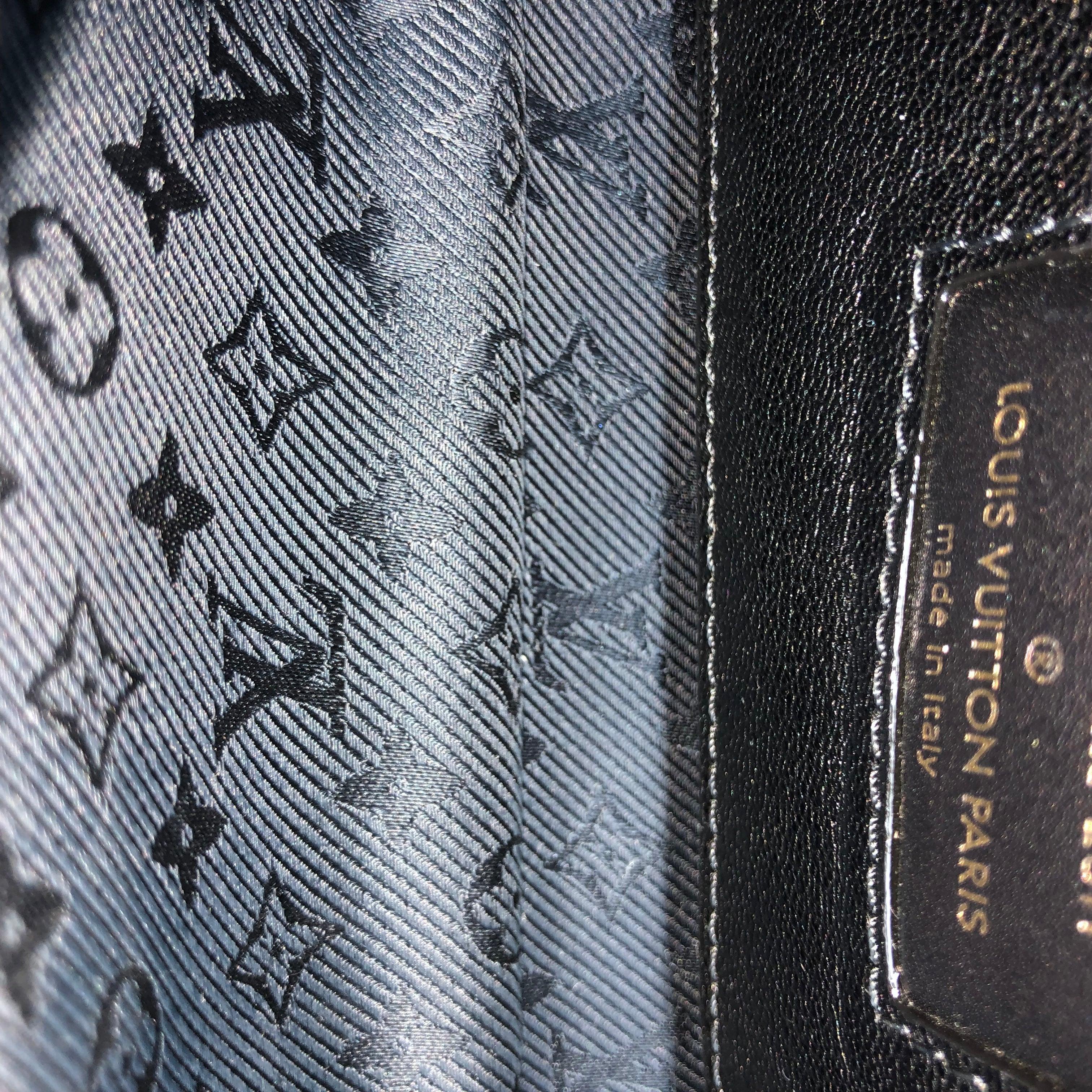 Louis Vuitton Avant-Garde Pochette Clutch Suede Leather Crystal Logo, 2011 5