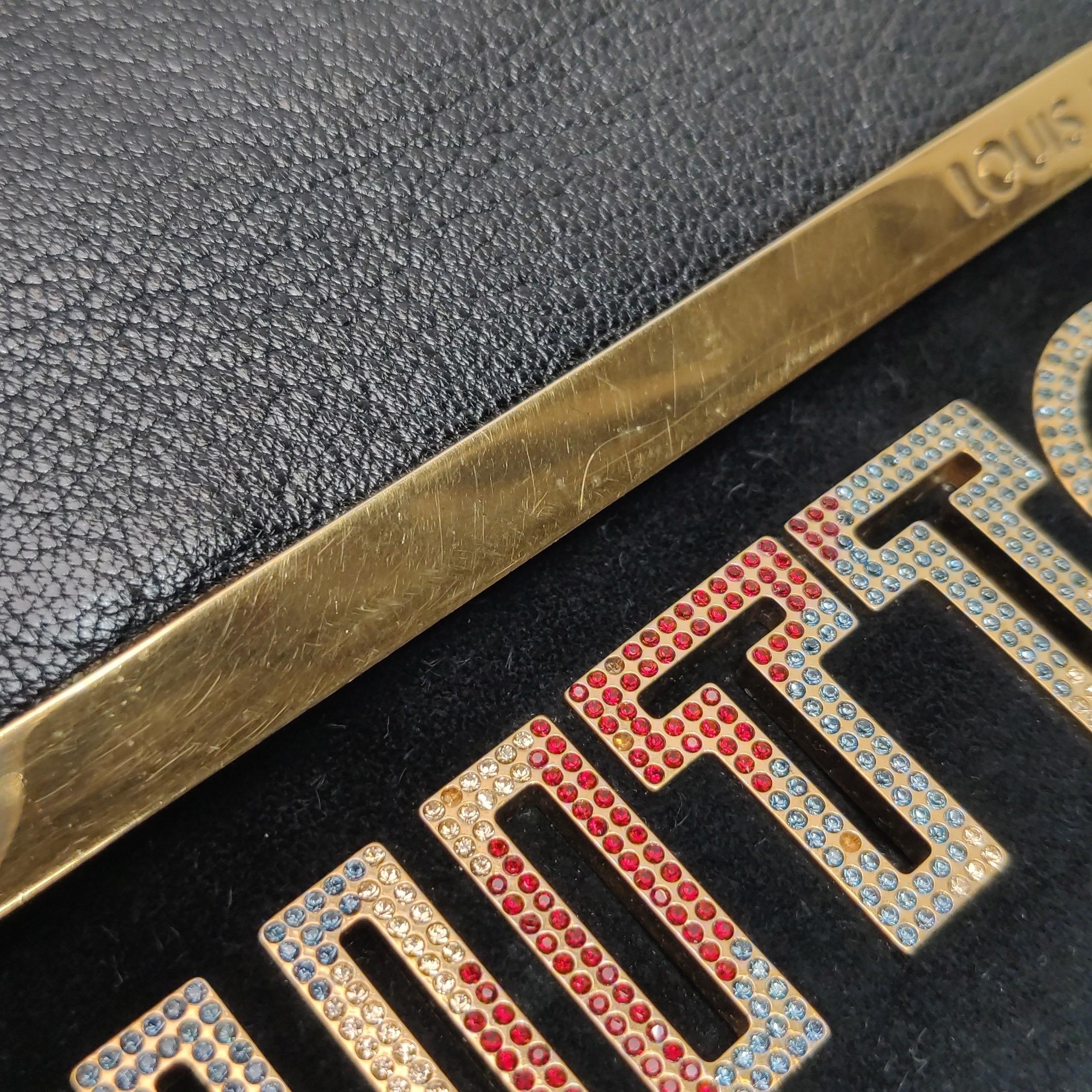 Louis Vuitton Avant-Garde Pochette Clutch Suede Leather Crystal Logo, 2011 en vente 9