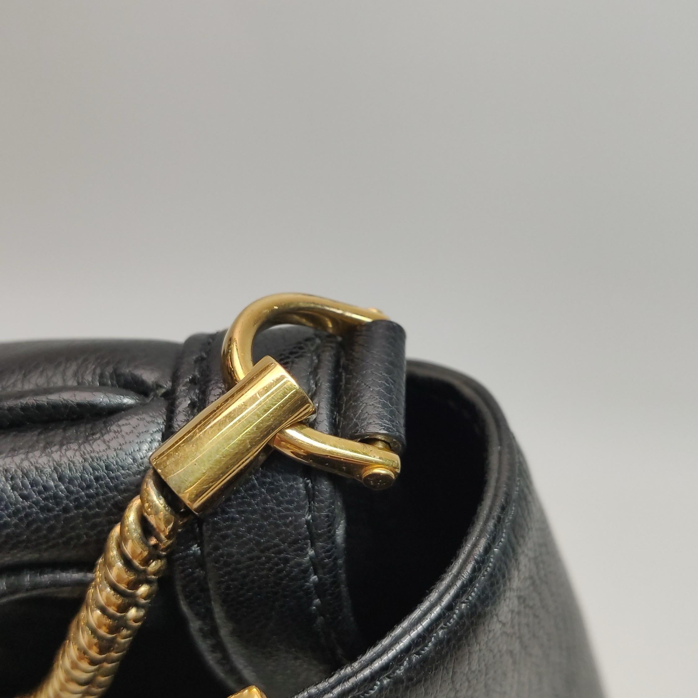 Louis Vuitton Avant-Garde Pochette Clutch Suede Leather Crystal Logo, 2011 en vente 11