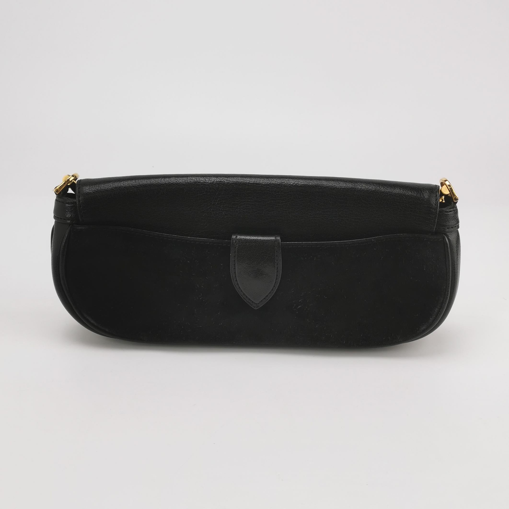 Louis Vuitton Avant-Garde Pochette Clutch Suede Leather Crystal Logo, 2011
These are professional photos of the actual bag offered by Luxbags.
Introducing the adorable and stylish Louis Vuitton Avant-Garde Pochette Clutch from the Spring/Summer 2011