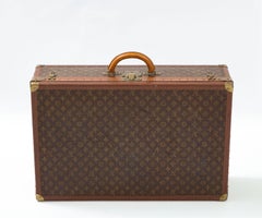 Louis Vuitton, Ave Marceau, 78bis, Paris, 1950's Suitcase