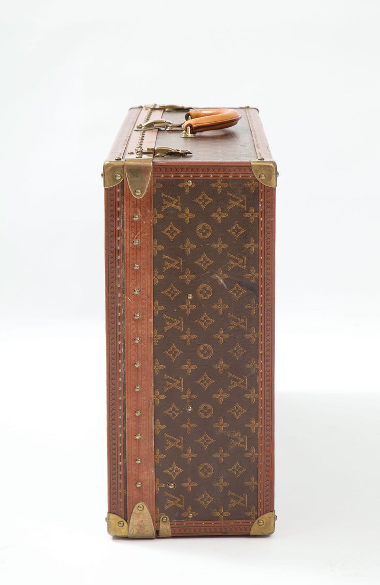 French Louis Vuitton, Ave Marceau, 78bis, Paris, 1950's Suitcase For Sale
