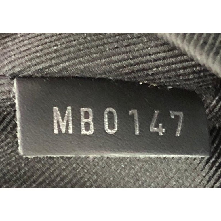Louis Vuitton DAMIER GRAPHITE 2021 SS Avenue Sling Bag (N41719)