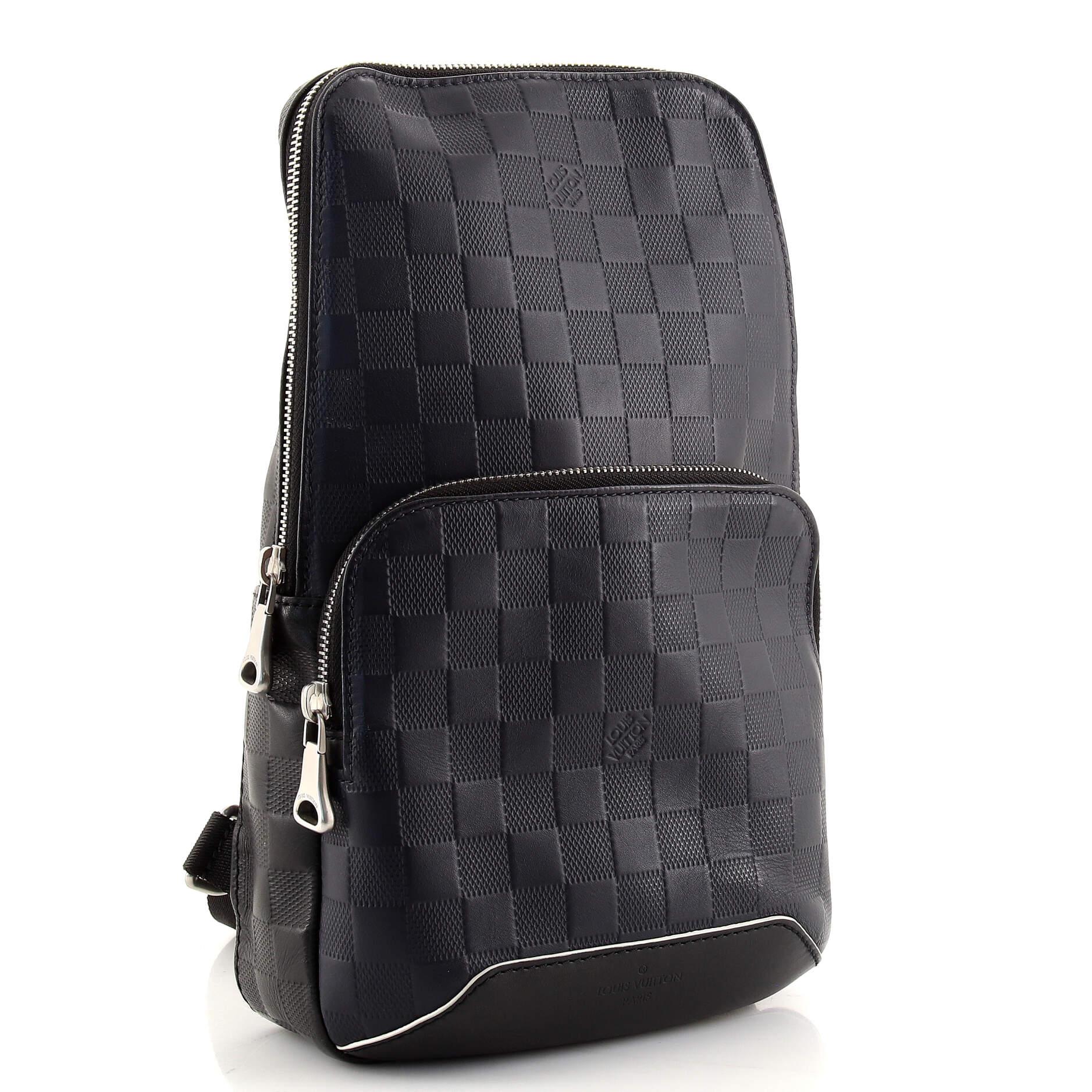 represent quilted sling bag