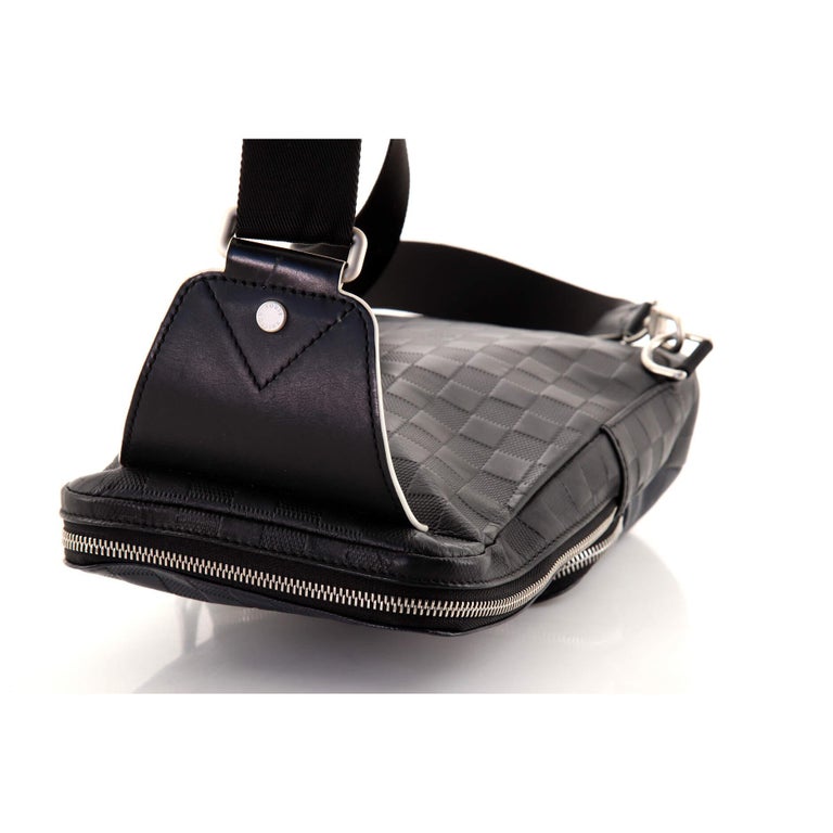 infini leather sling
