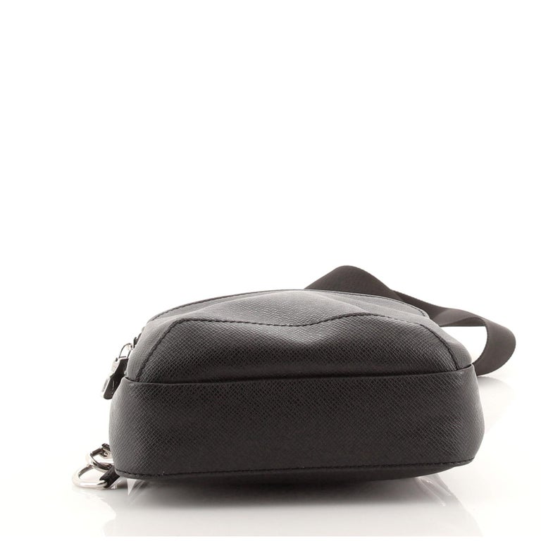 Shop Louis Vuitton TAIGA Avenue Sling Bag (M30443) by nordsud