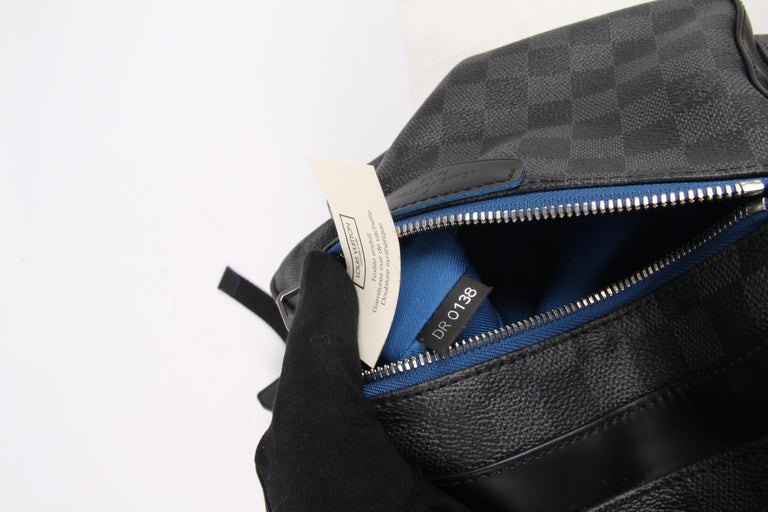 Louis Vuitton Backpack Josh Damier Graphite Neon - grijs/zwart/blauw at 1stdibs