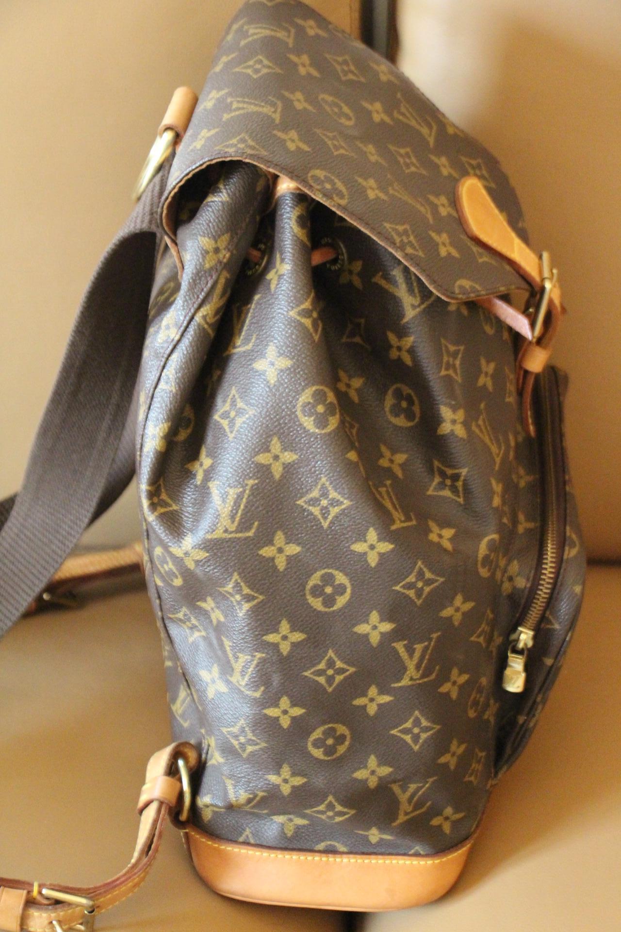 Louis Vuitton  Sac à dos Monogram Canvas Bon état - En vente à Saint-ouen, FR