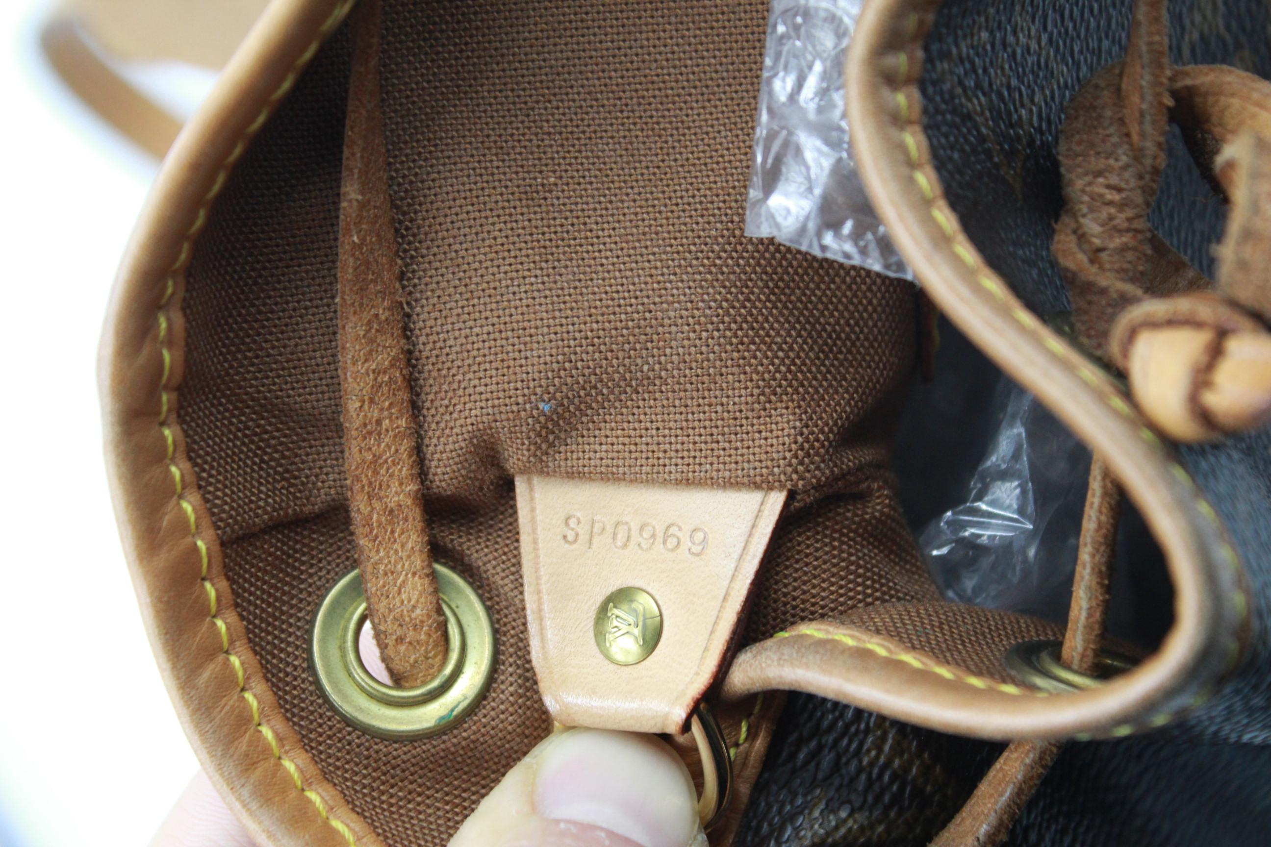 Louis Vuitton Backpack Montsouris in Monogram Canvas In Good Condition In Paris, FR