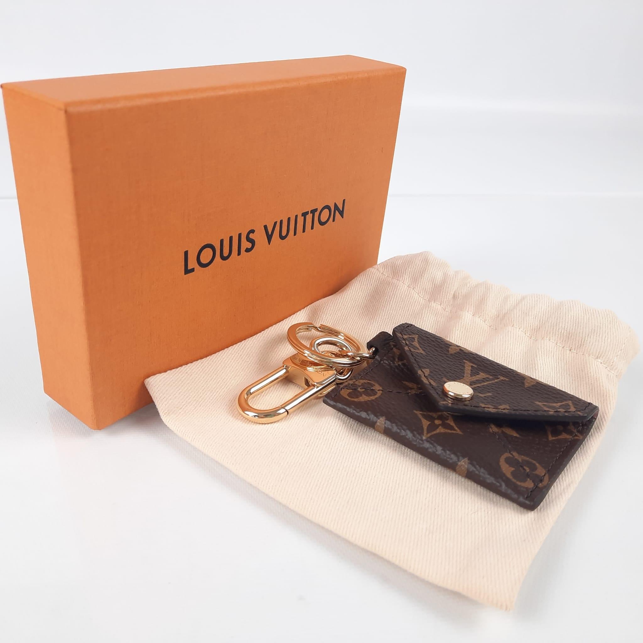 Louis Vuitton Bag charm and Kirigami pouch key ring monogram For Sale 6