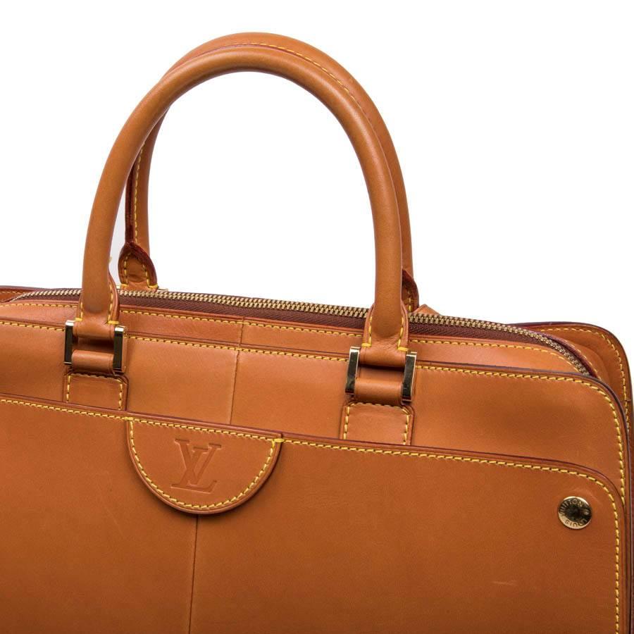 Women's or Men's Louis Vuitton Gold Leather Bag