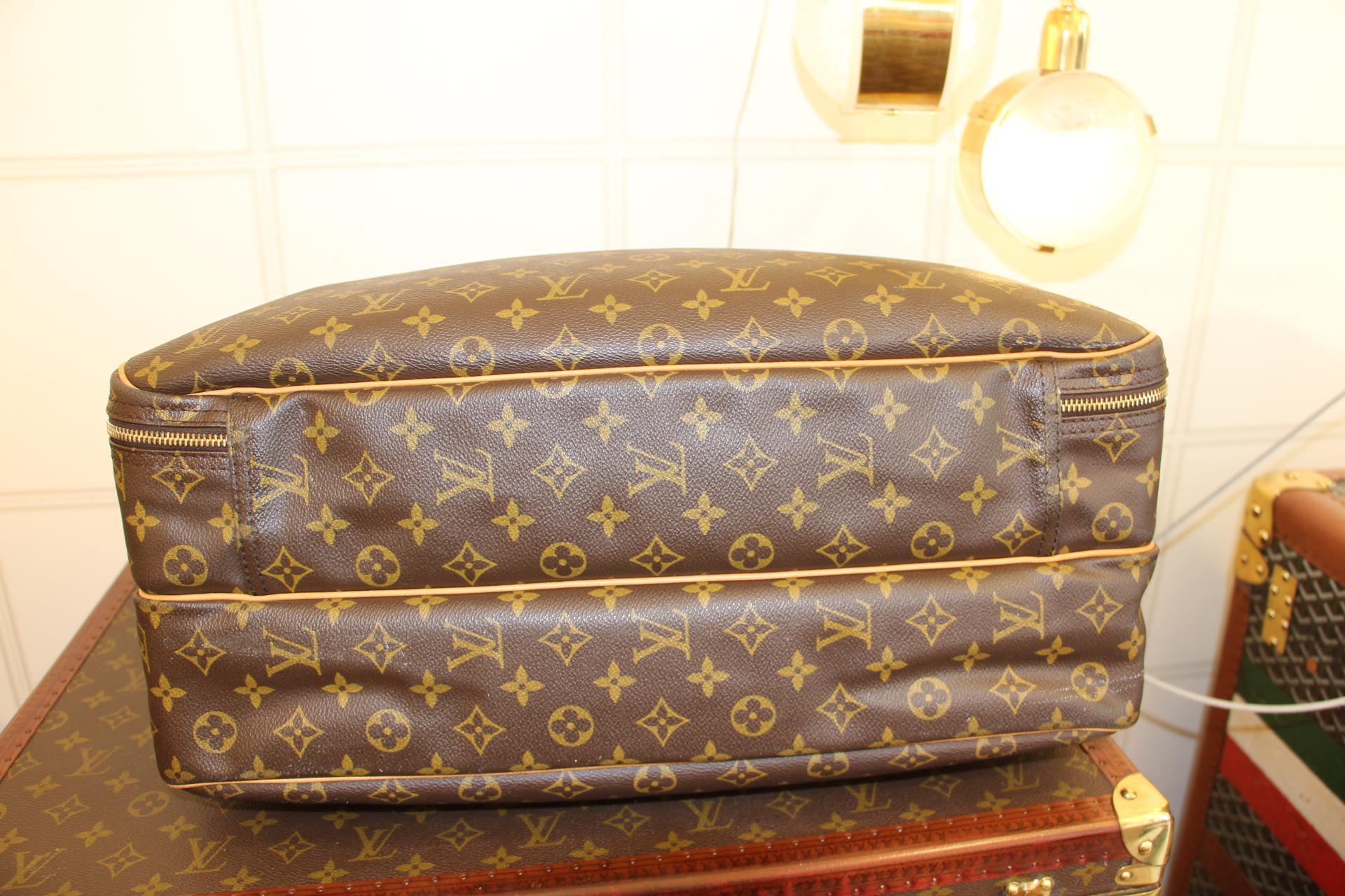 Louis Vuitton Bag in Monogram, 2 compartments 2