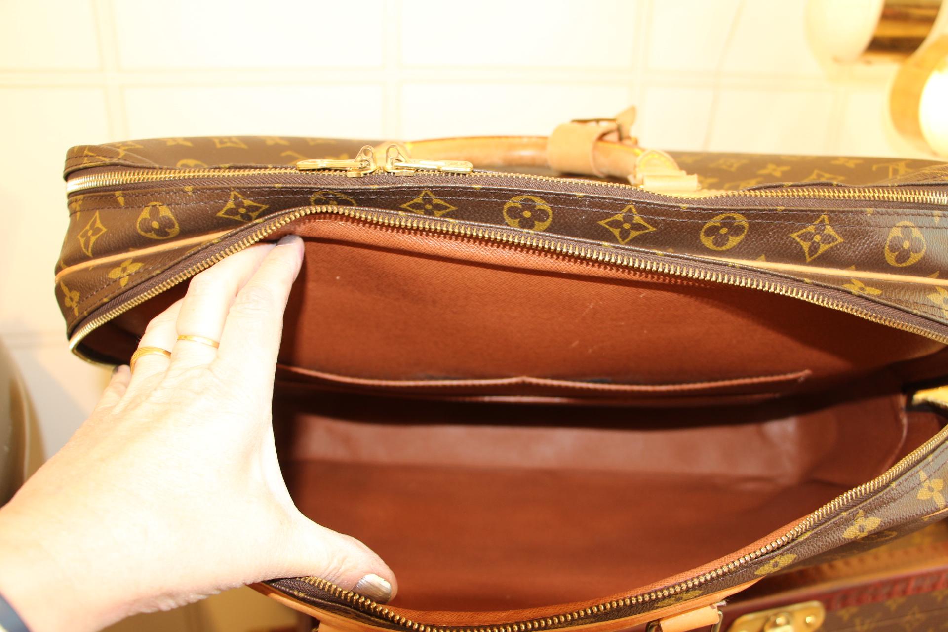 Louis Vuitton Bag in Monogram, 2 compartments 7