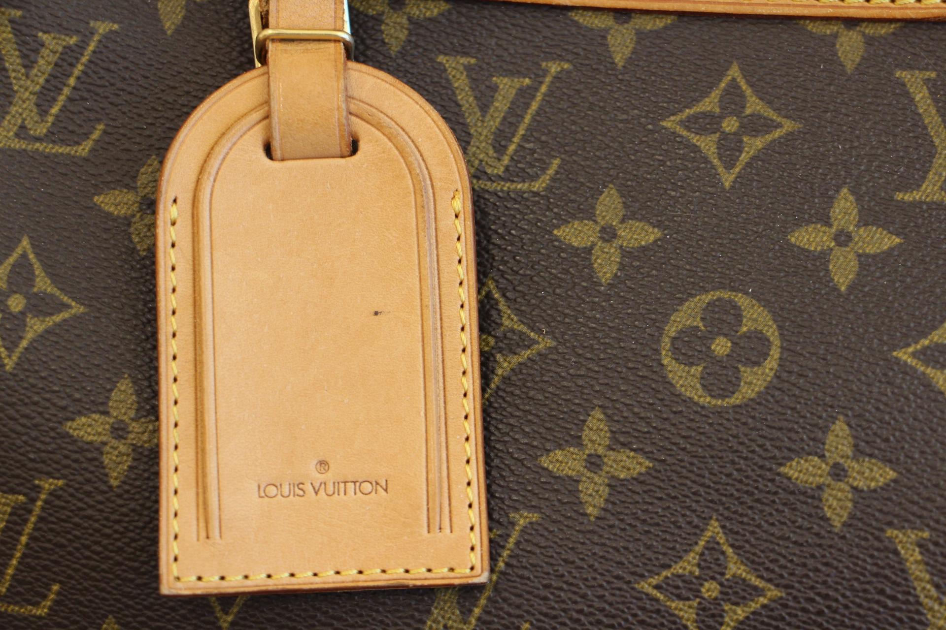 louis vuitton bag with compartments